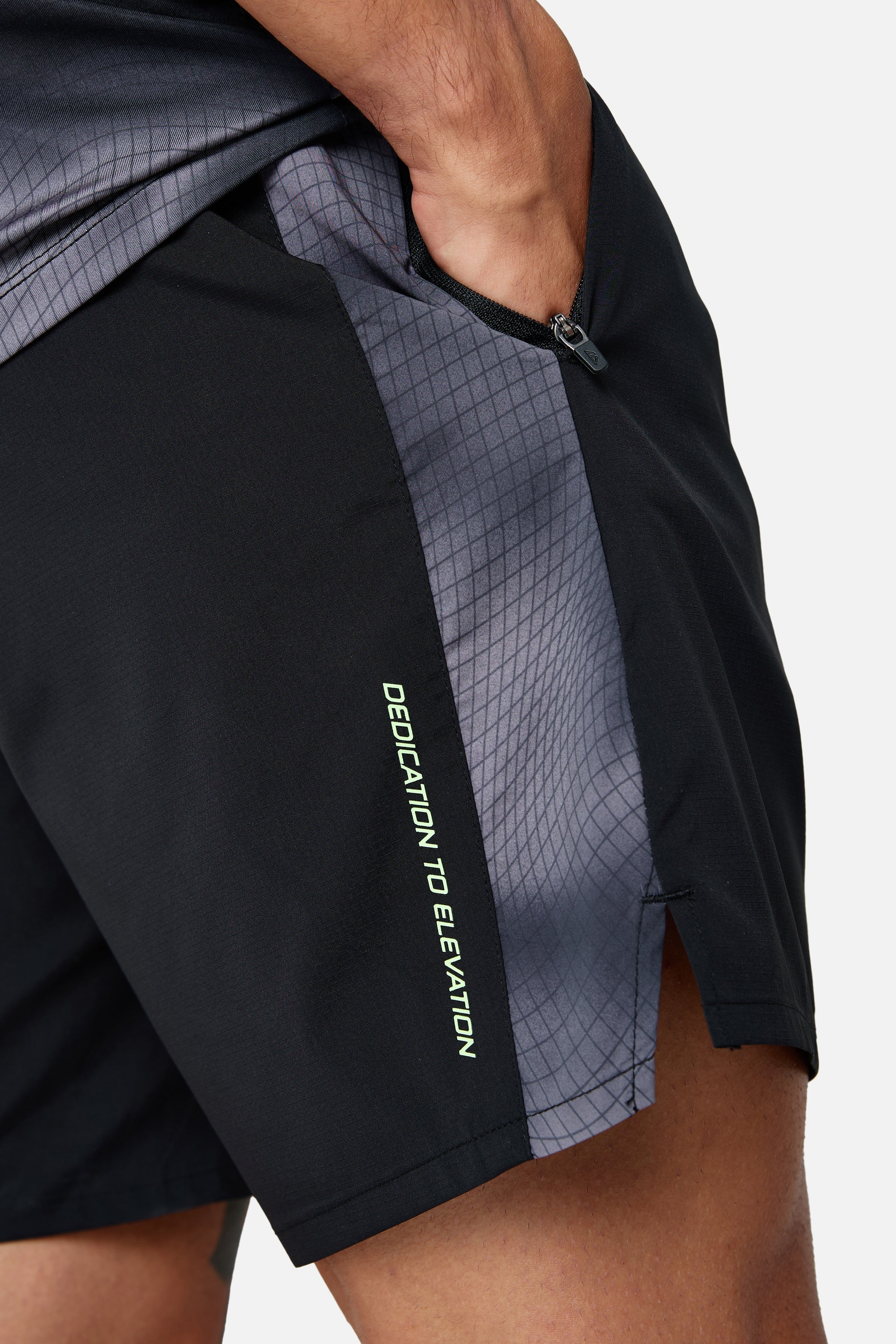Haze Short - Black