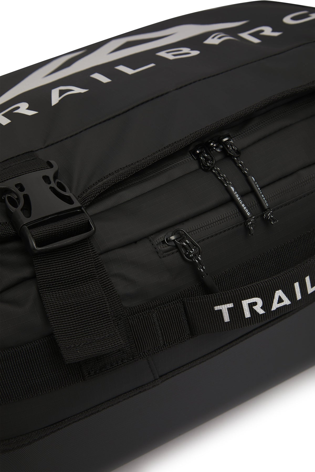 Bastion Suitcase - Black