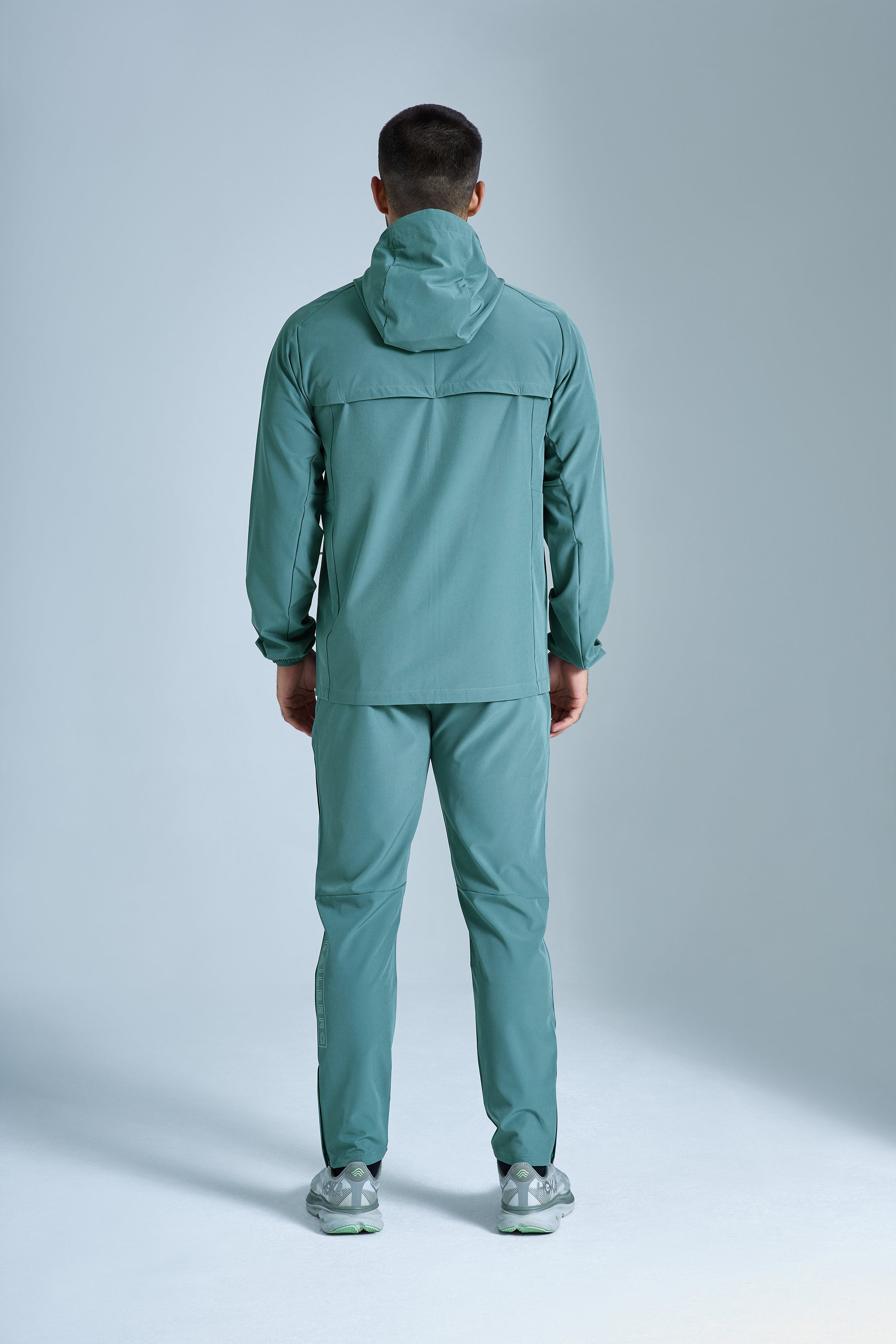 Crest 2.0 Tracksuit - Pine Dust/Aloe Frost