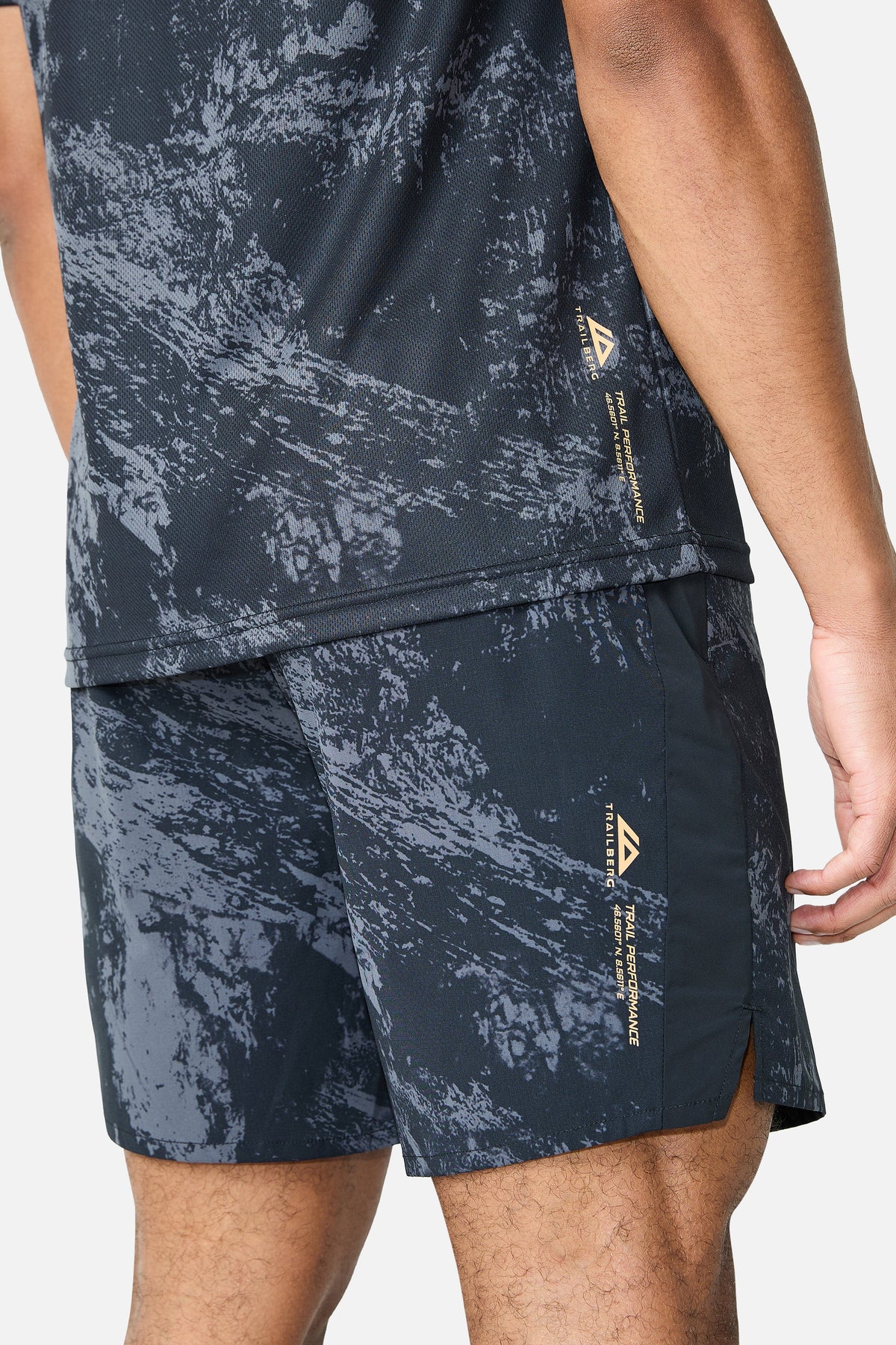 Fragment 2.0 Short - Black