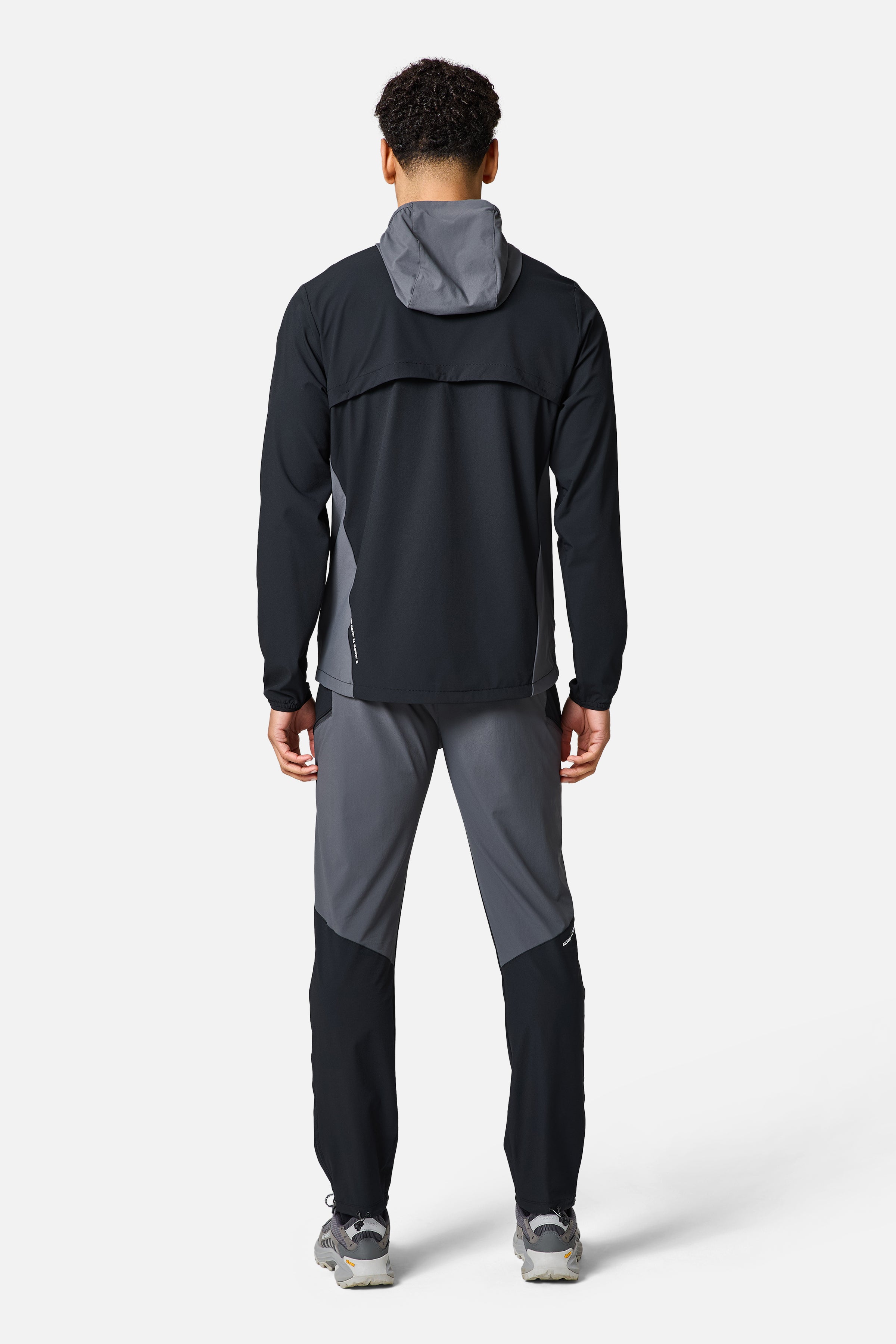 Odyssey 2.0 Tracksuit - Black/Volcano Grey