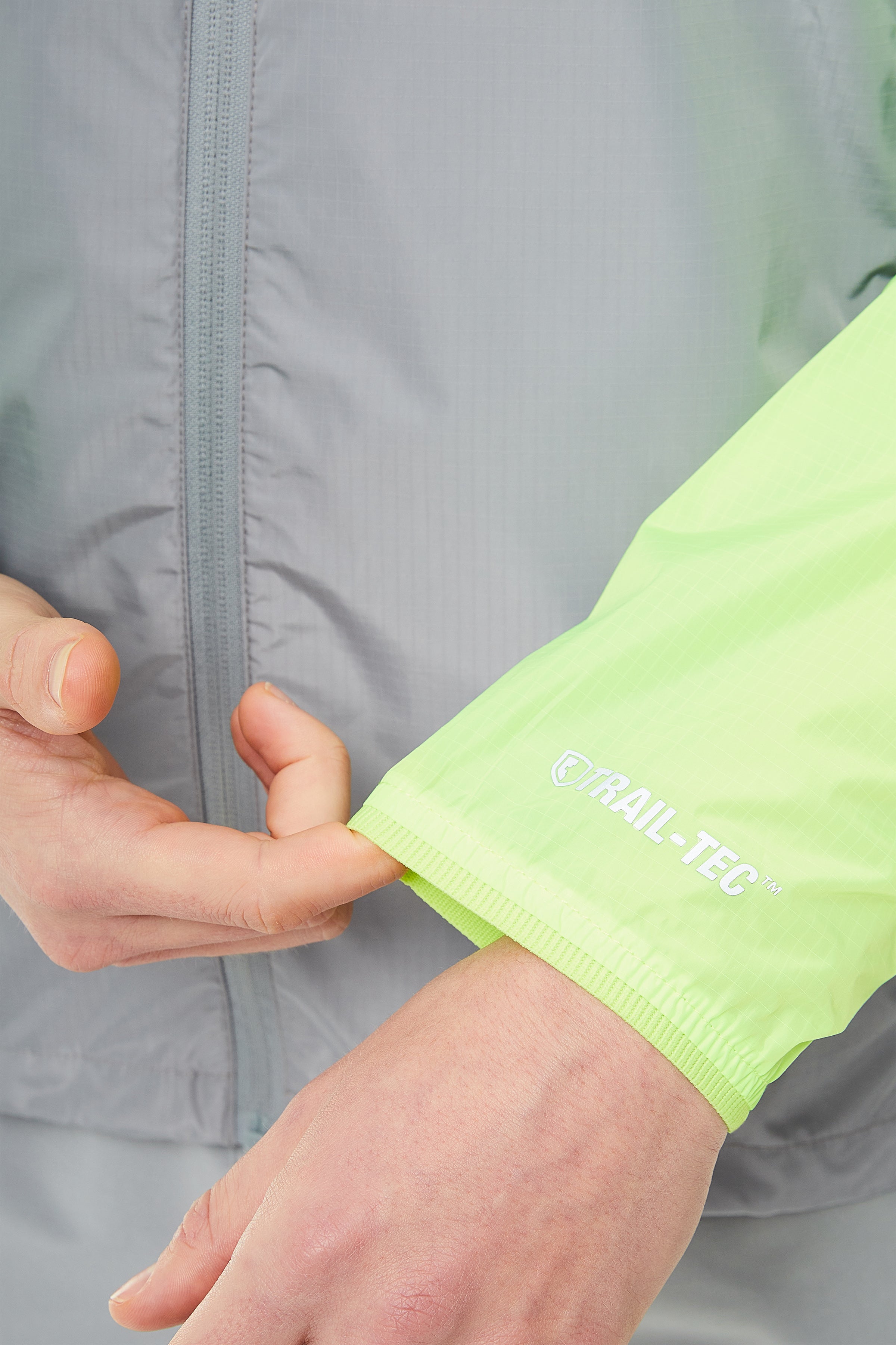 SS25 Triathlon Windbreaker - Smoke Grey/Moon Grey/Neon Lime