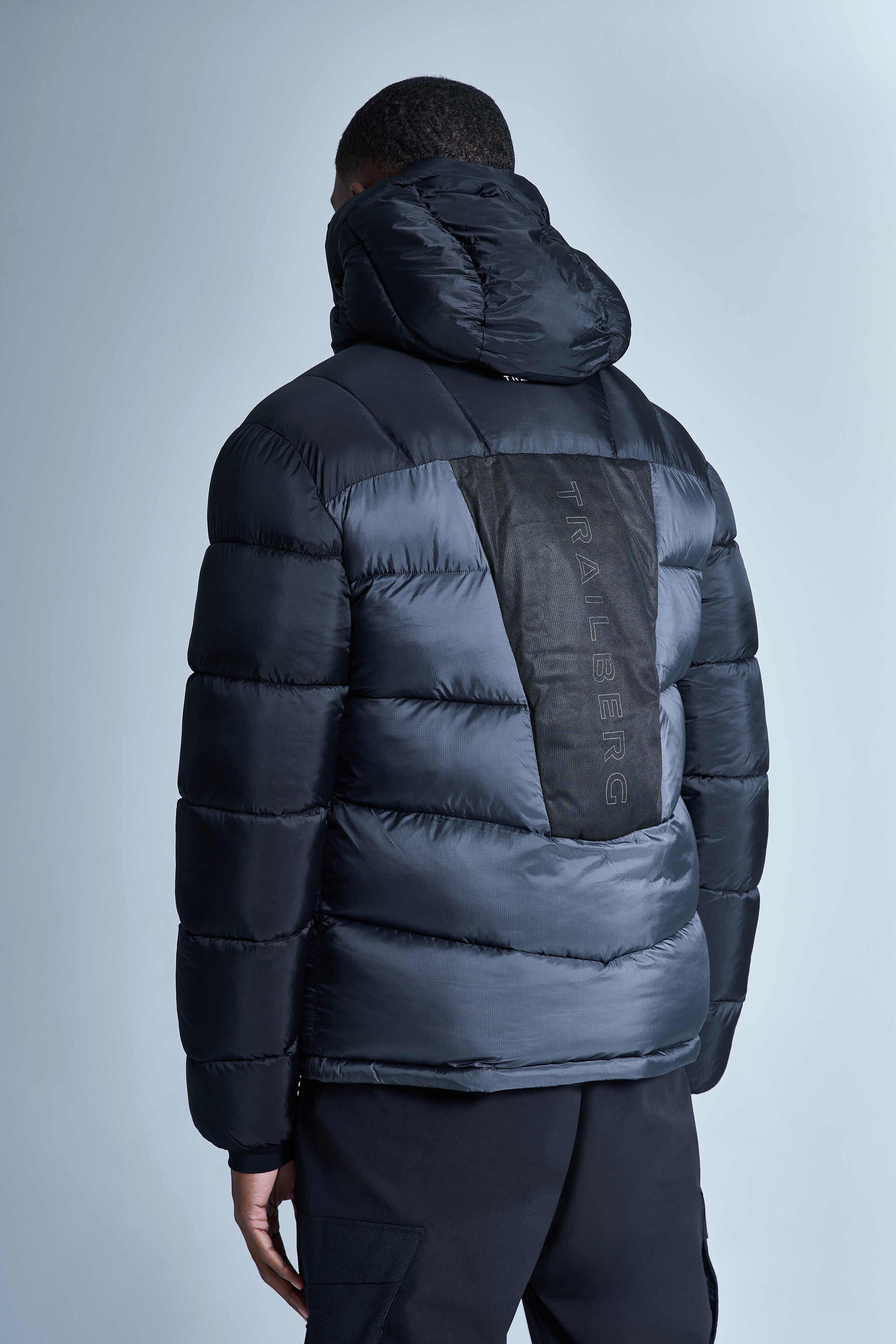 Alpina Insulated Jacket - Black/Volcano Grey