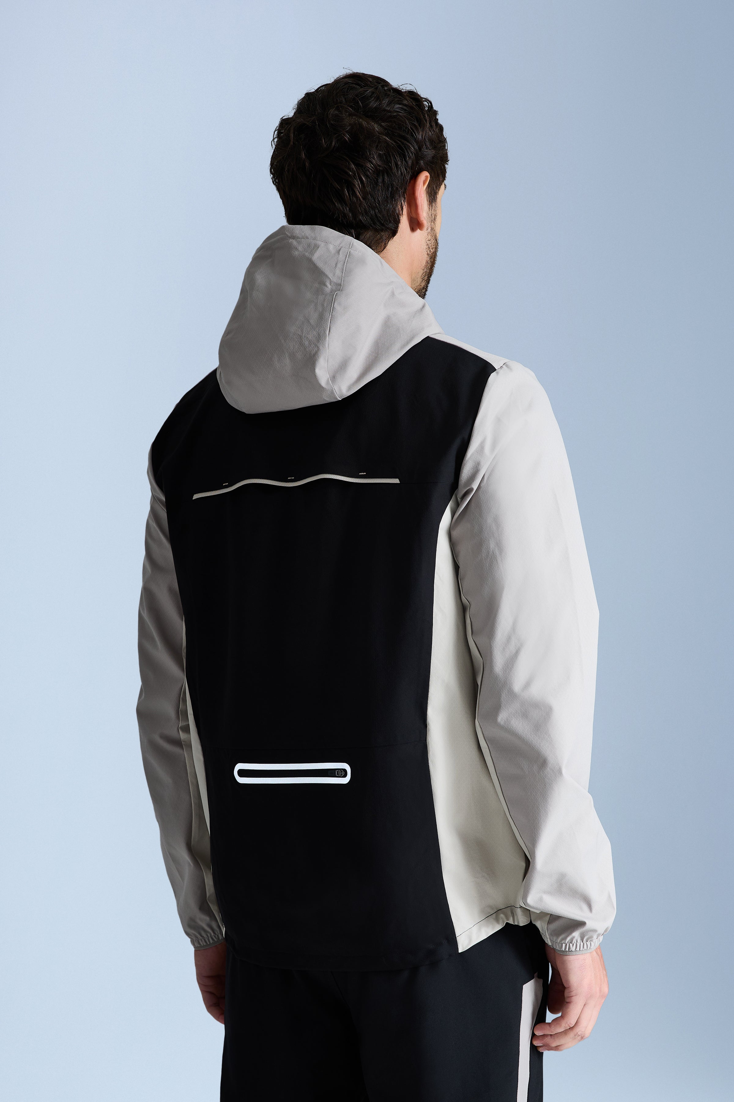 AW25 Triathlon Windbreaker - Black/Pale Taupe/Fossil Brown