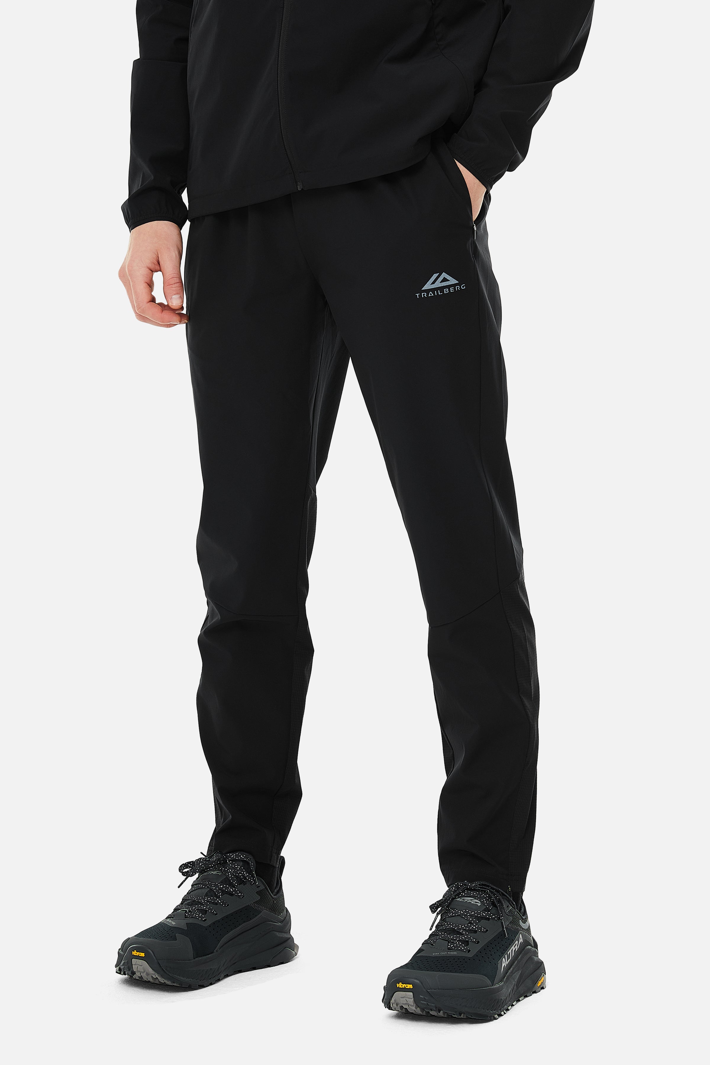 Elevate Tracksuit - Black
