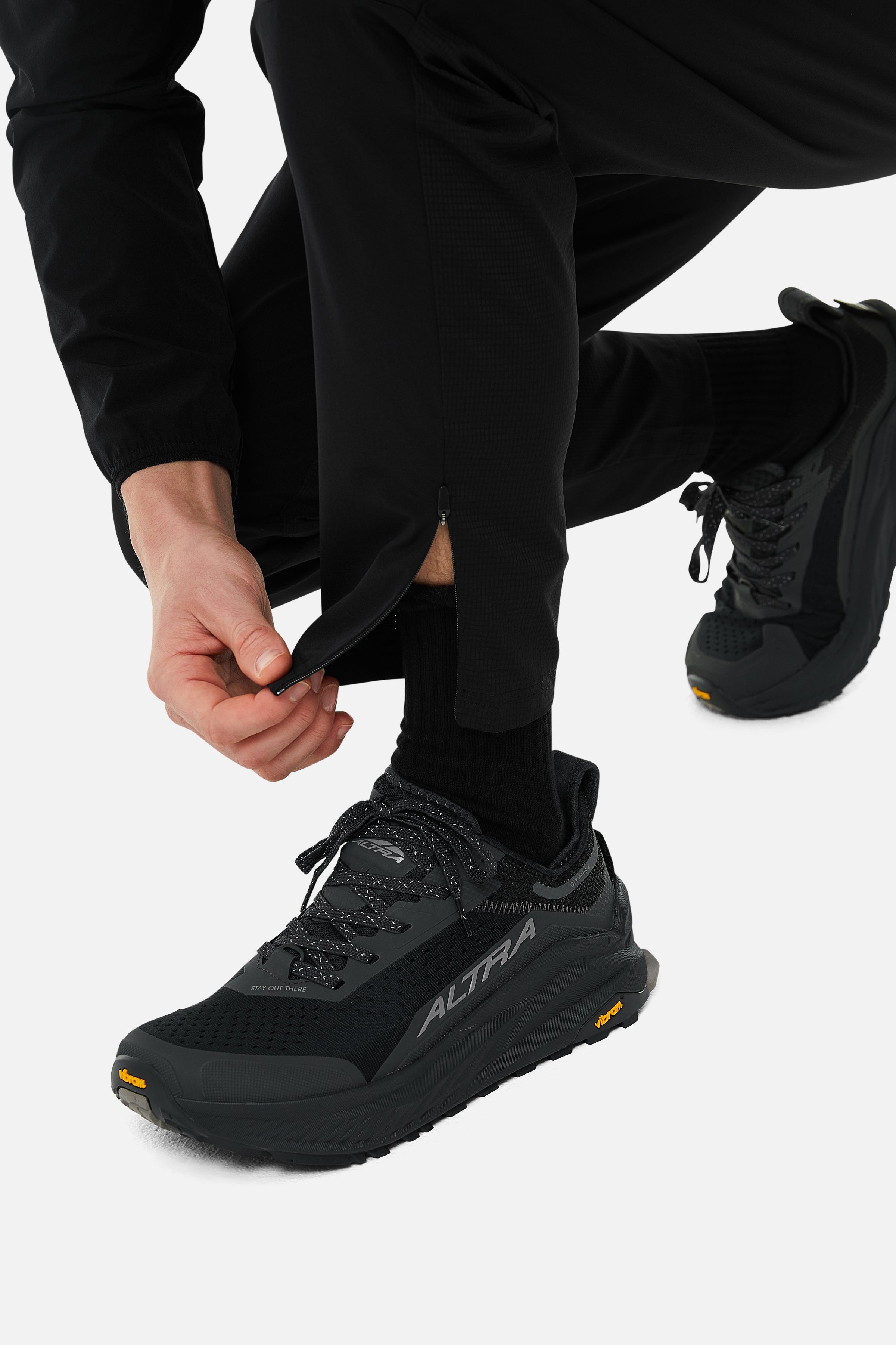 Elevate Tracksuit - Black