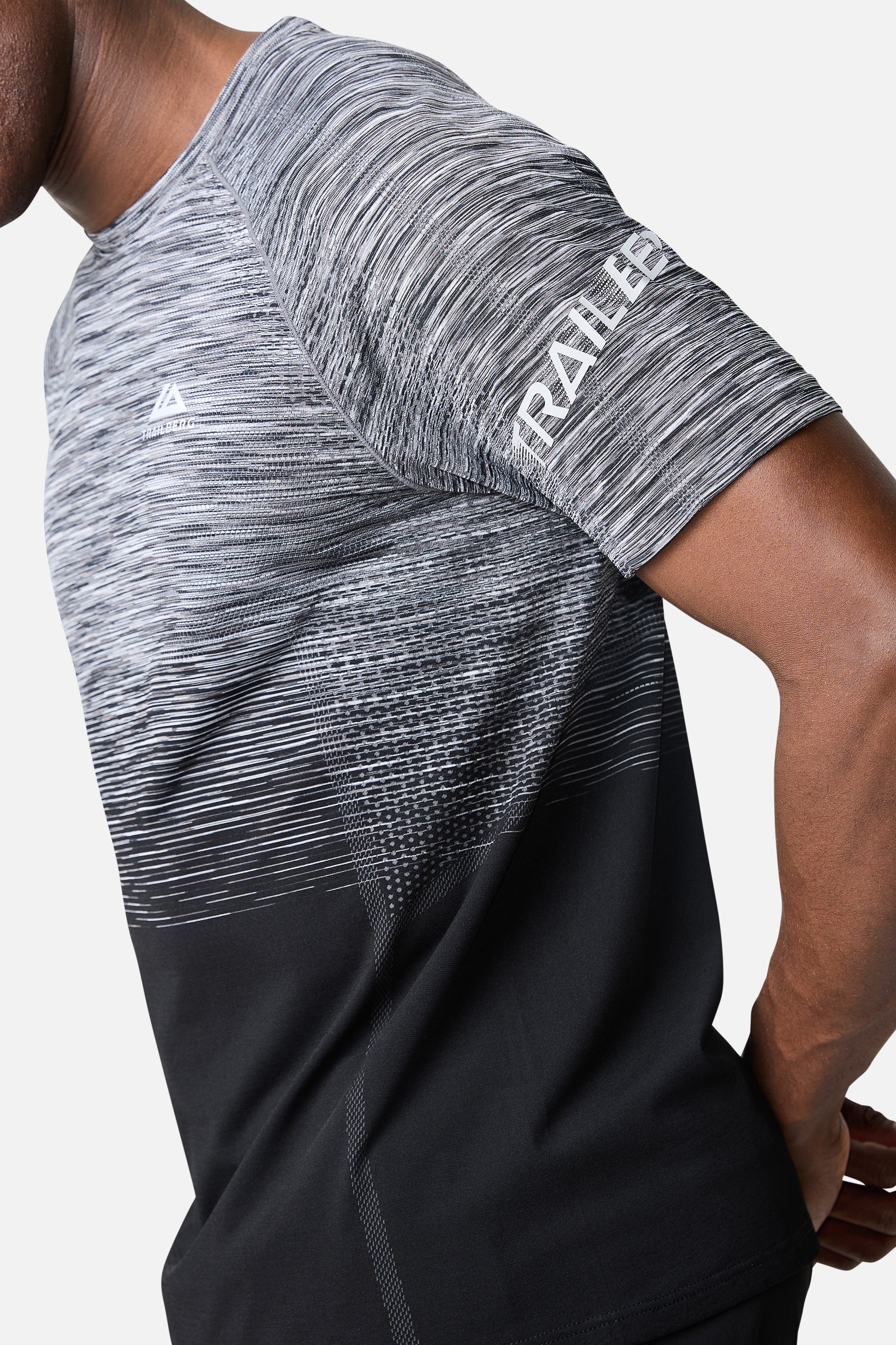 Arc Seamless Tee - Black/Moon Grey/Urban Smoke/White