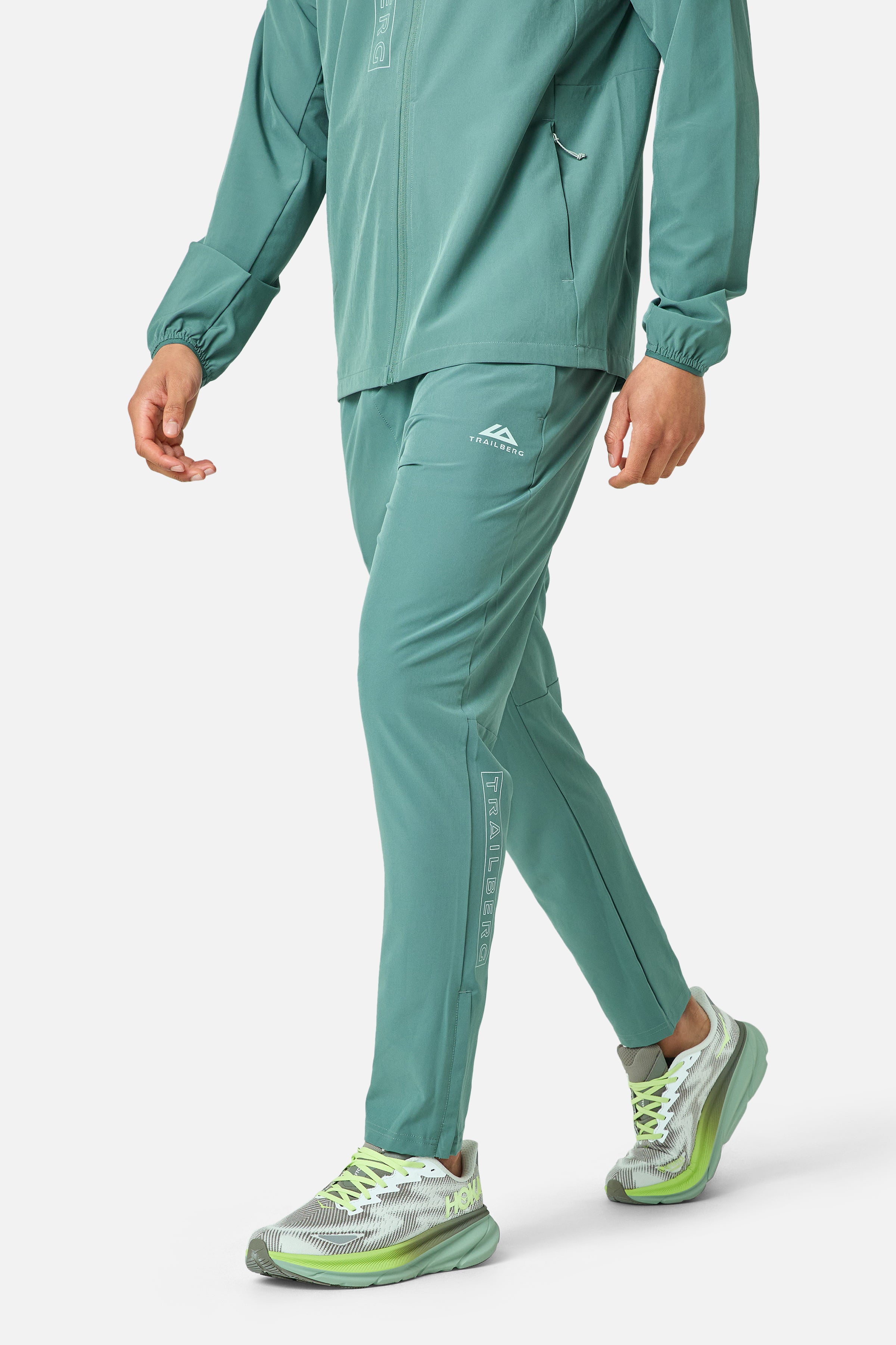 Crest 2.0 Tracksuit - Pine Dust/Aloe Frost