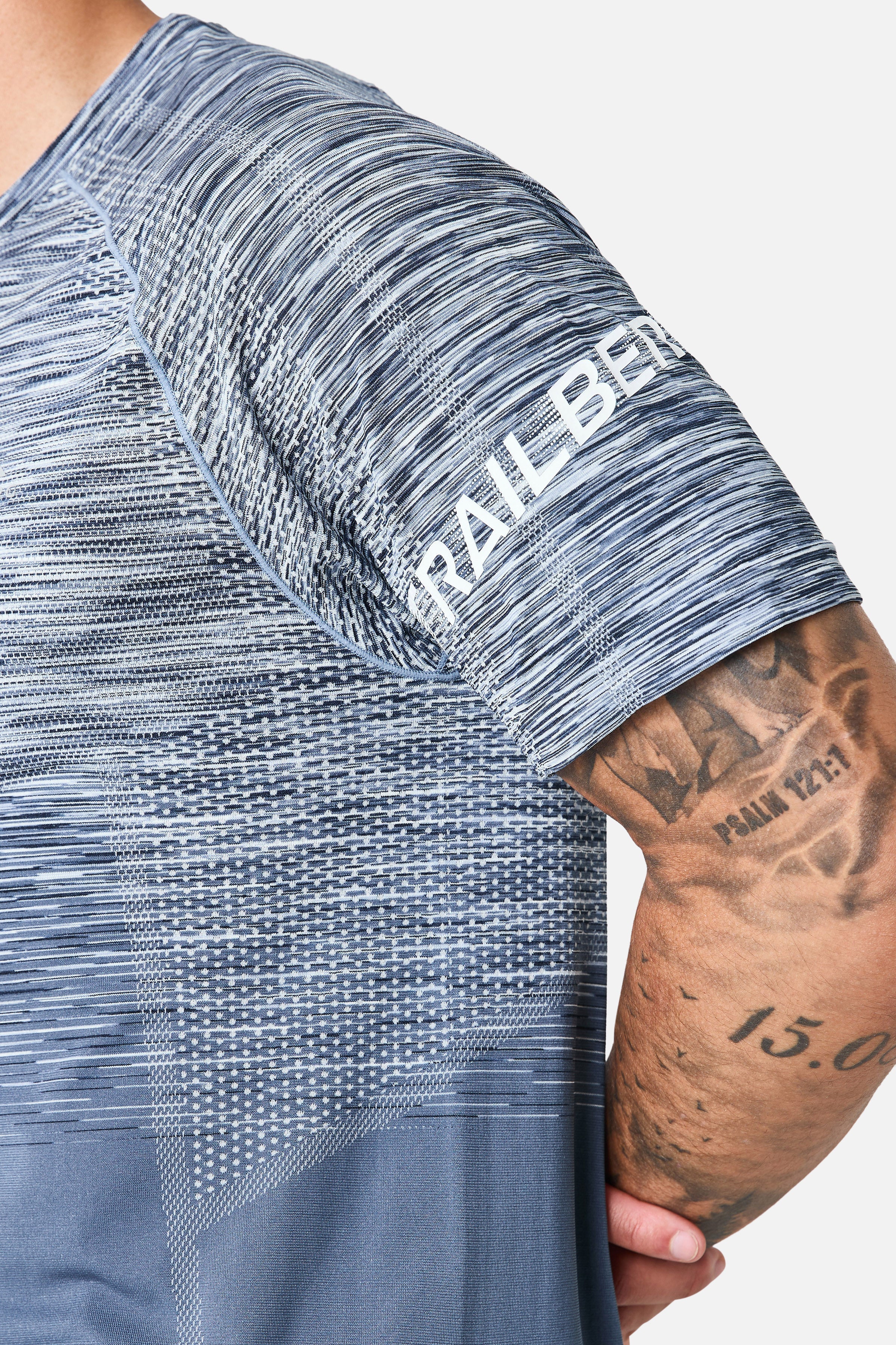 Arc Seamless Tee - Breeze/Storm Blue/Skylar/White