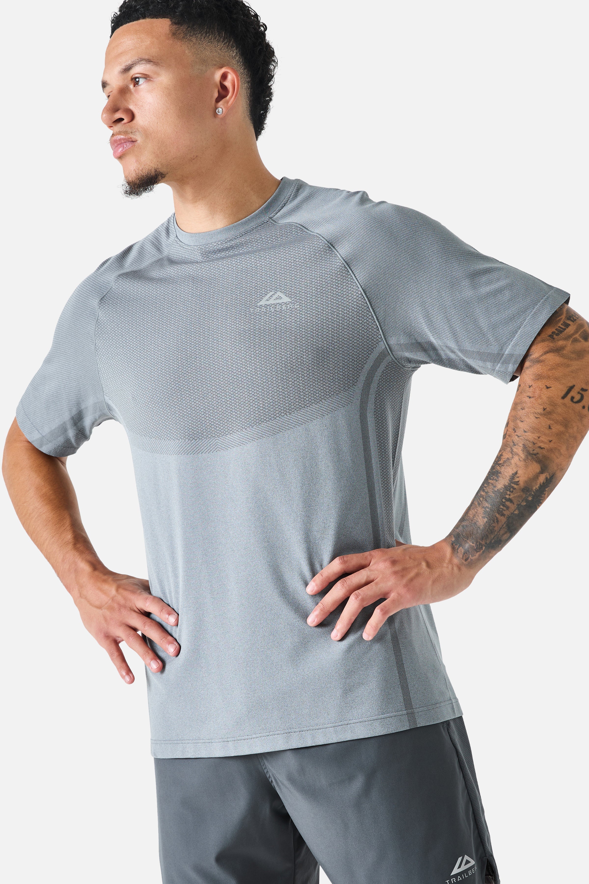 Fusion Seamless Essentials Twinset - Graphite Grey