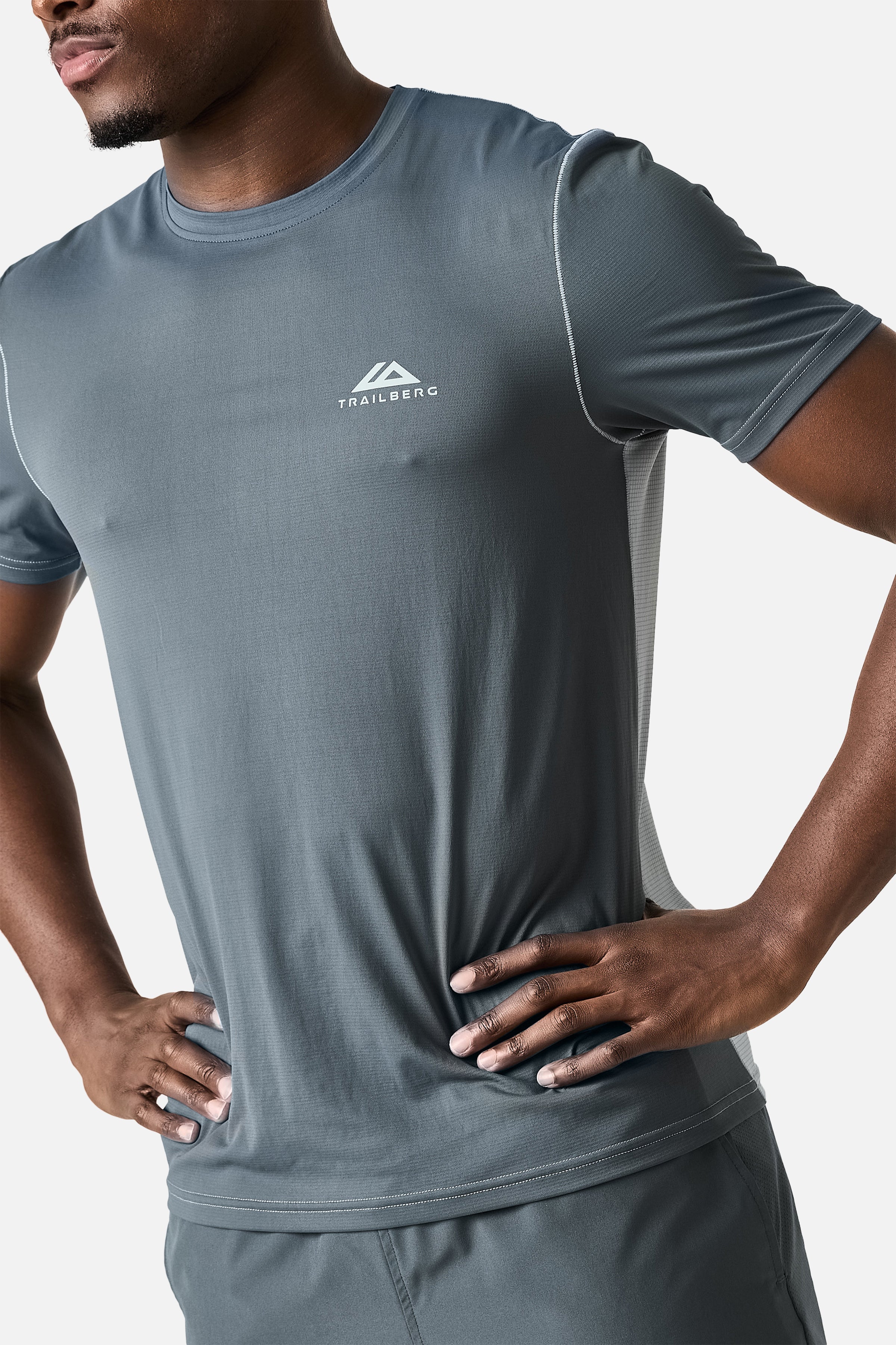 Nucleus Outdoor Tee - Graphite Grey/Lunar Grey