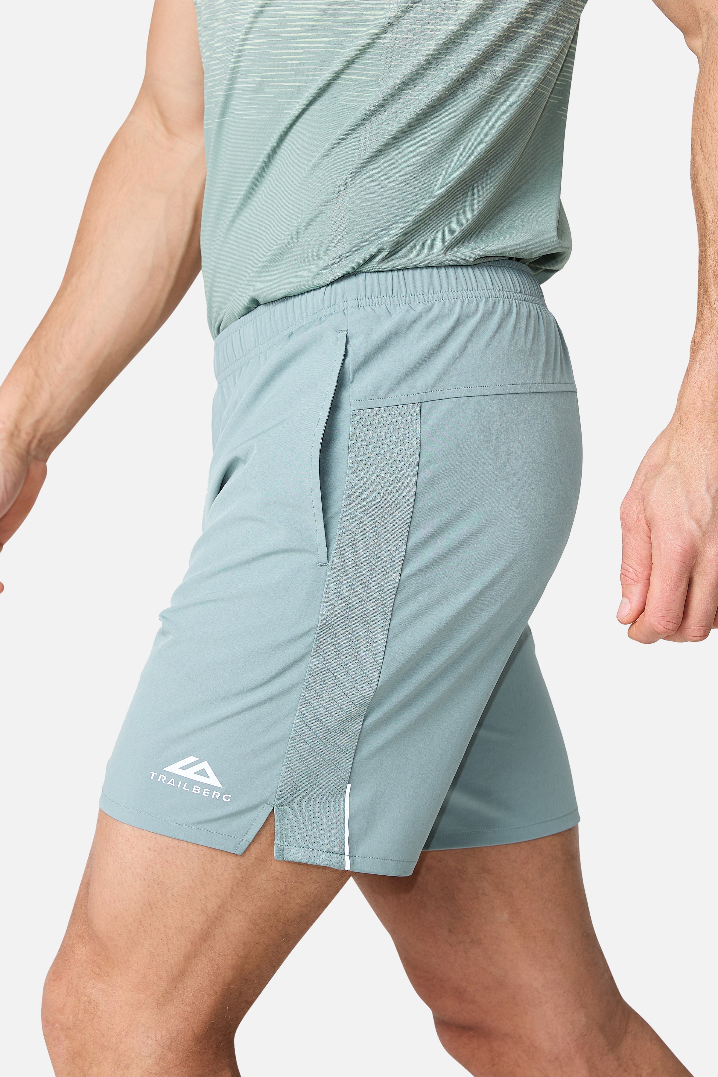 Essentials 2.0 Short - Willow Green