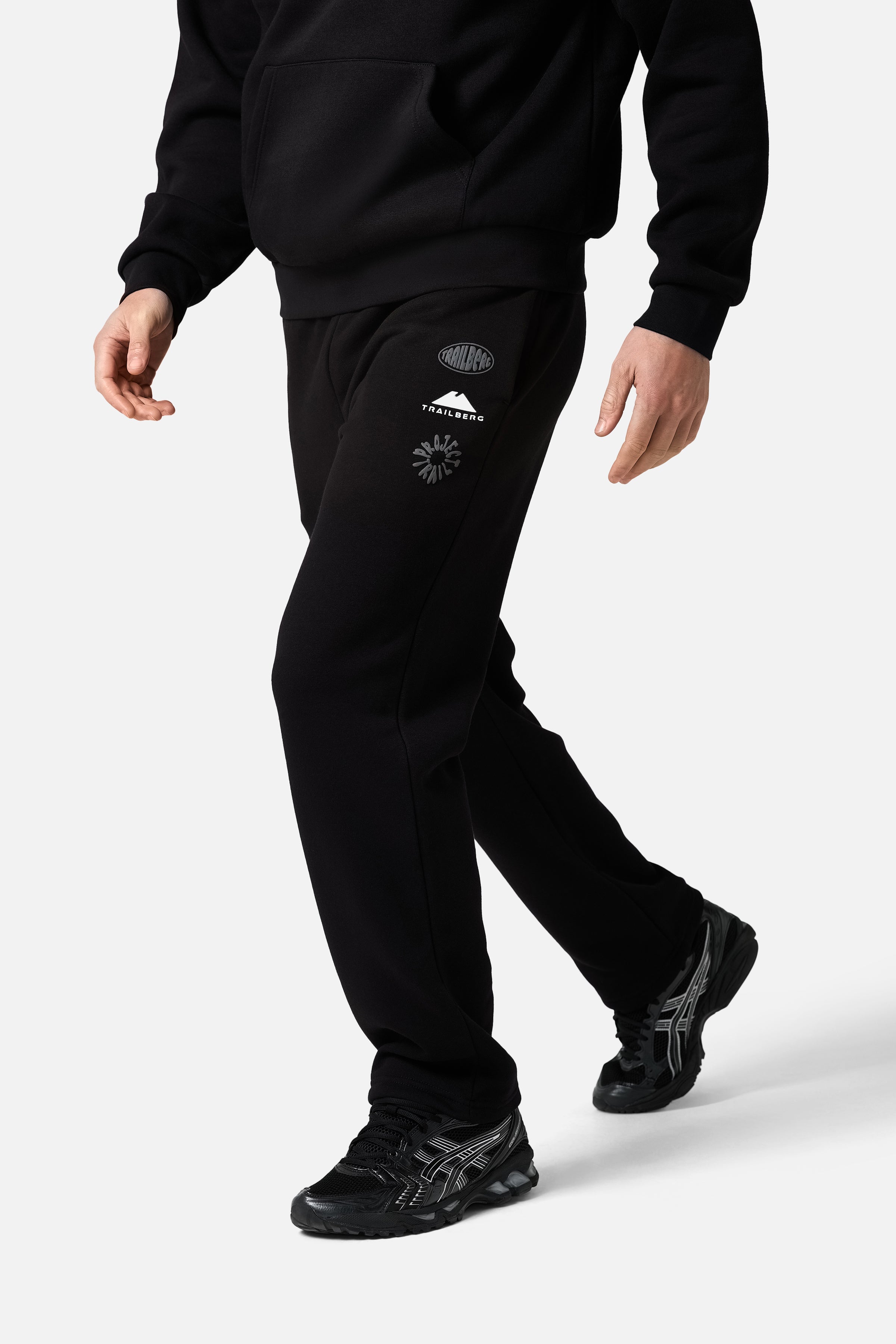 Vector Tracksuit - Black