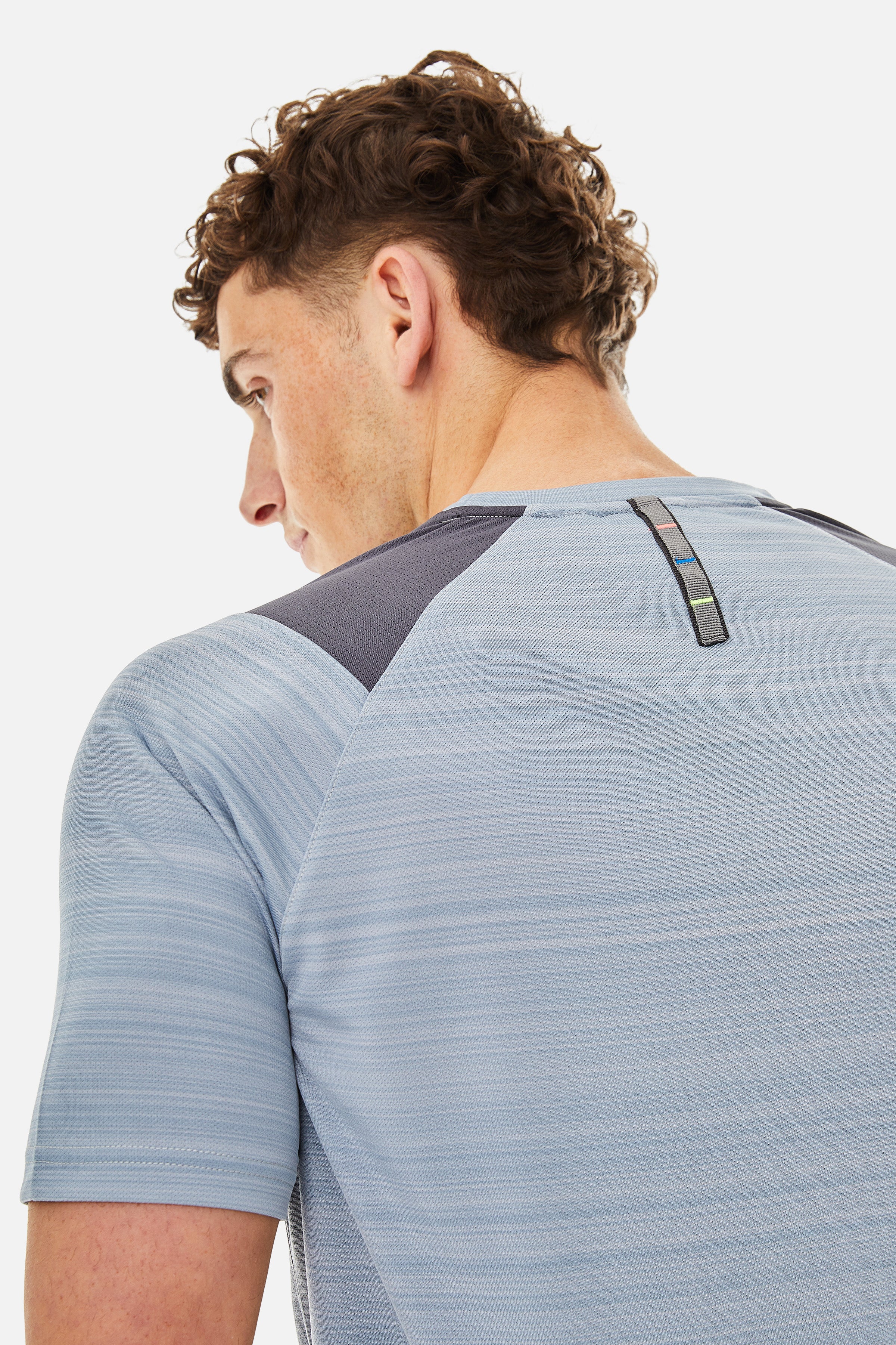 Triathlon SS25 Tee - Cloud Haze/Storm Grey