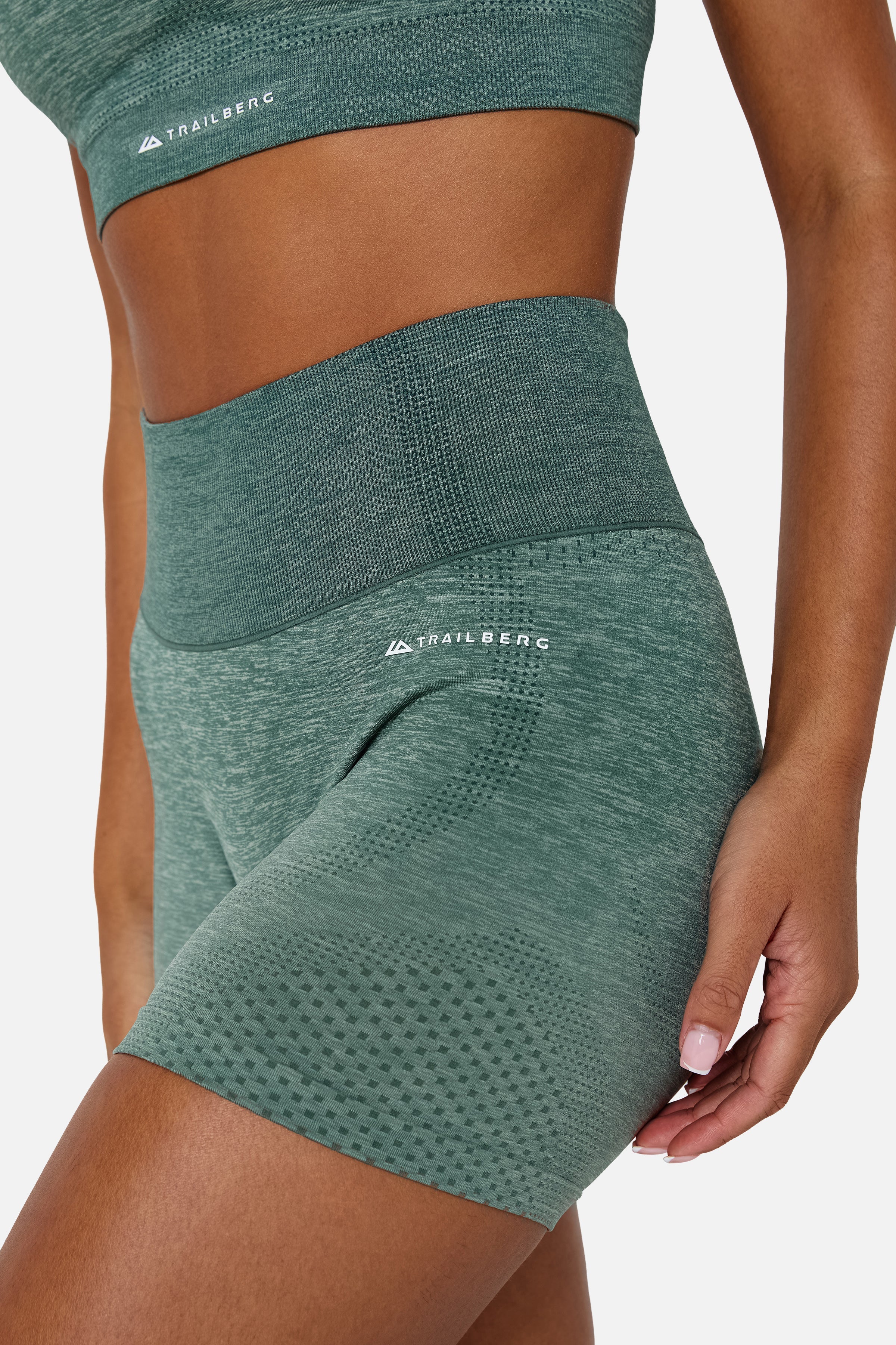Womens Evocurve Seamless Cycling Short - Aloe Frost