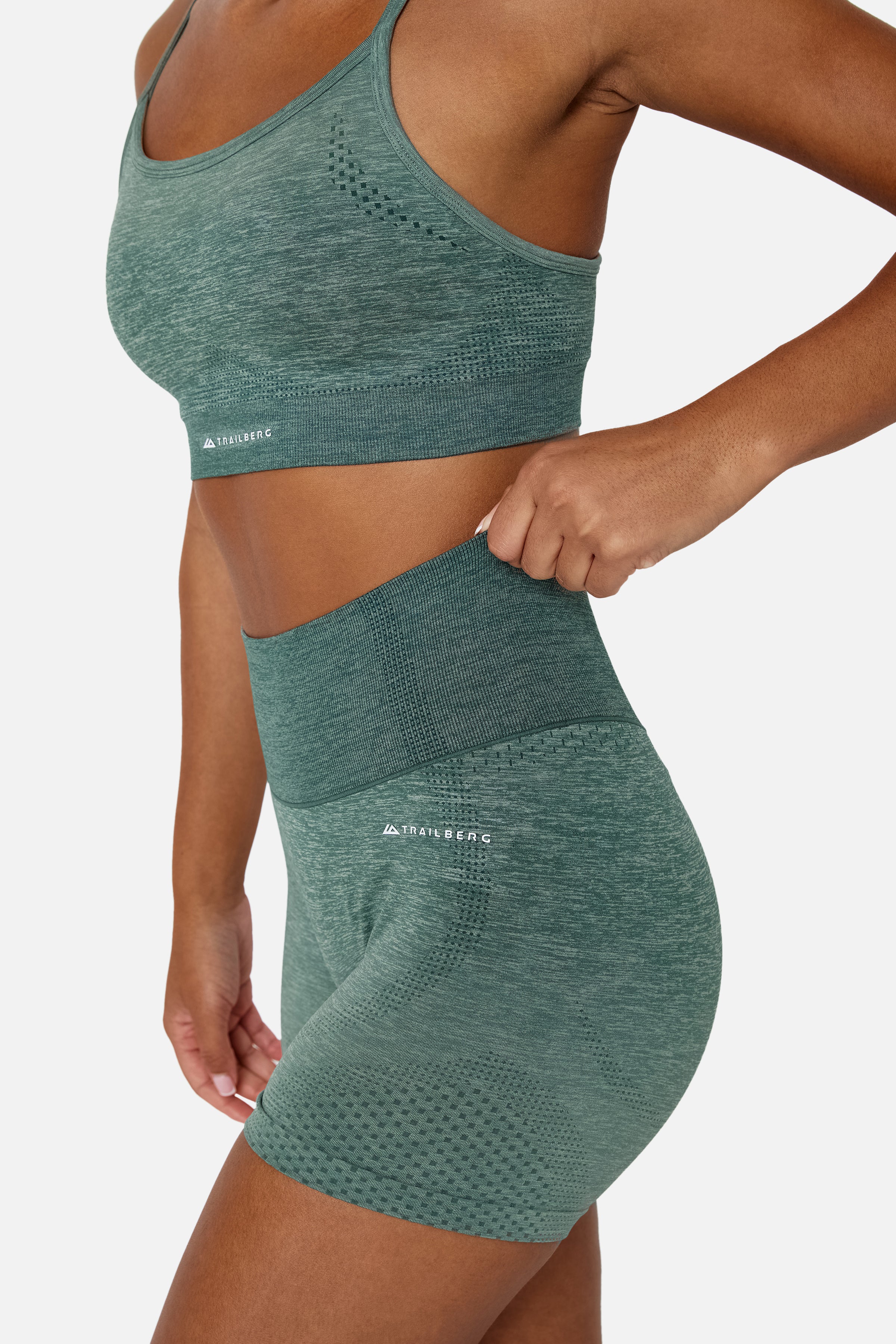 Womens Evocurve Seamless Strappy Bra - Aloe Frost