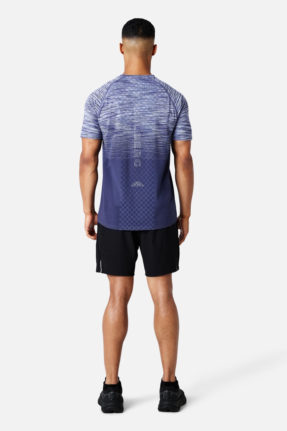 Stride Seamless Essentials 2.0 Twinset - Nightflare/ Black
