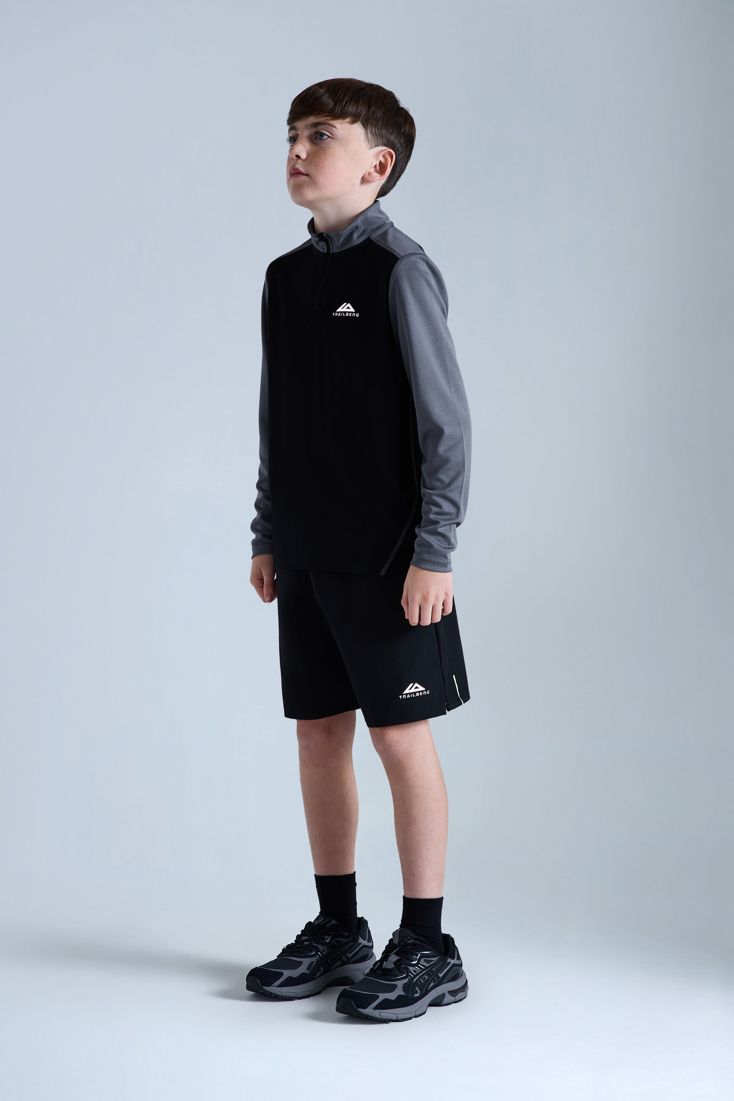 Boys Essentials 1/4 Zip - Black/Urban Smoke