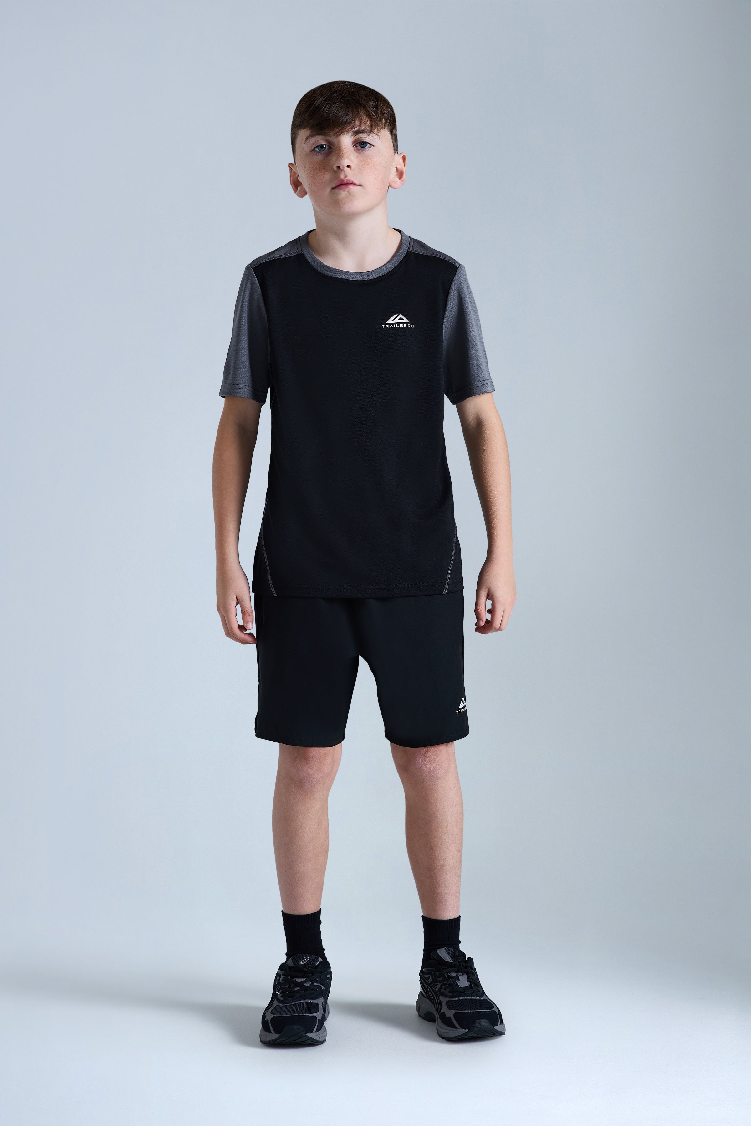 Boys Essentials T-Shirt - Black/Urban Smoke