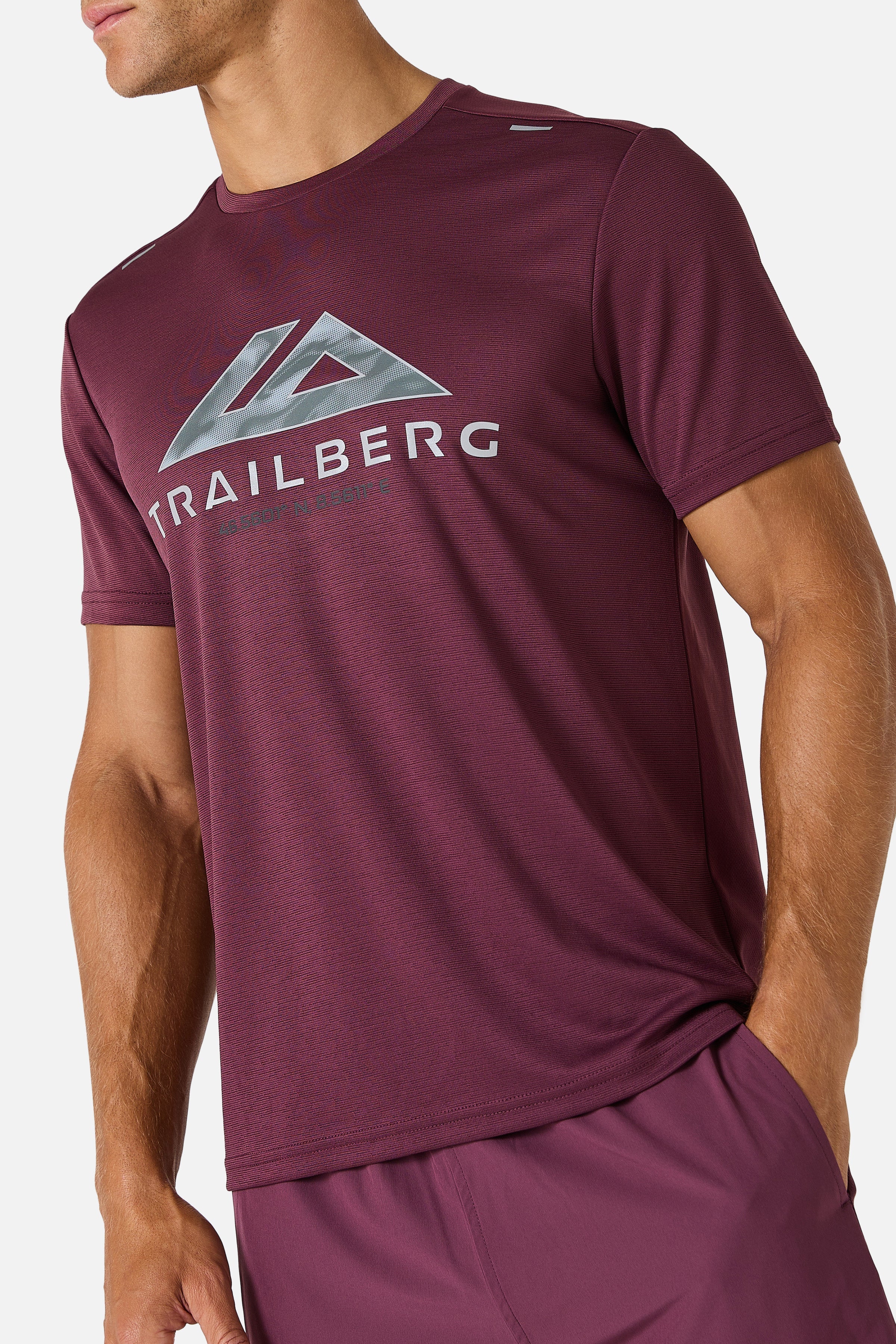 Blur Large Logo Tee - Deep Merlot
