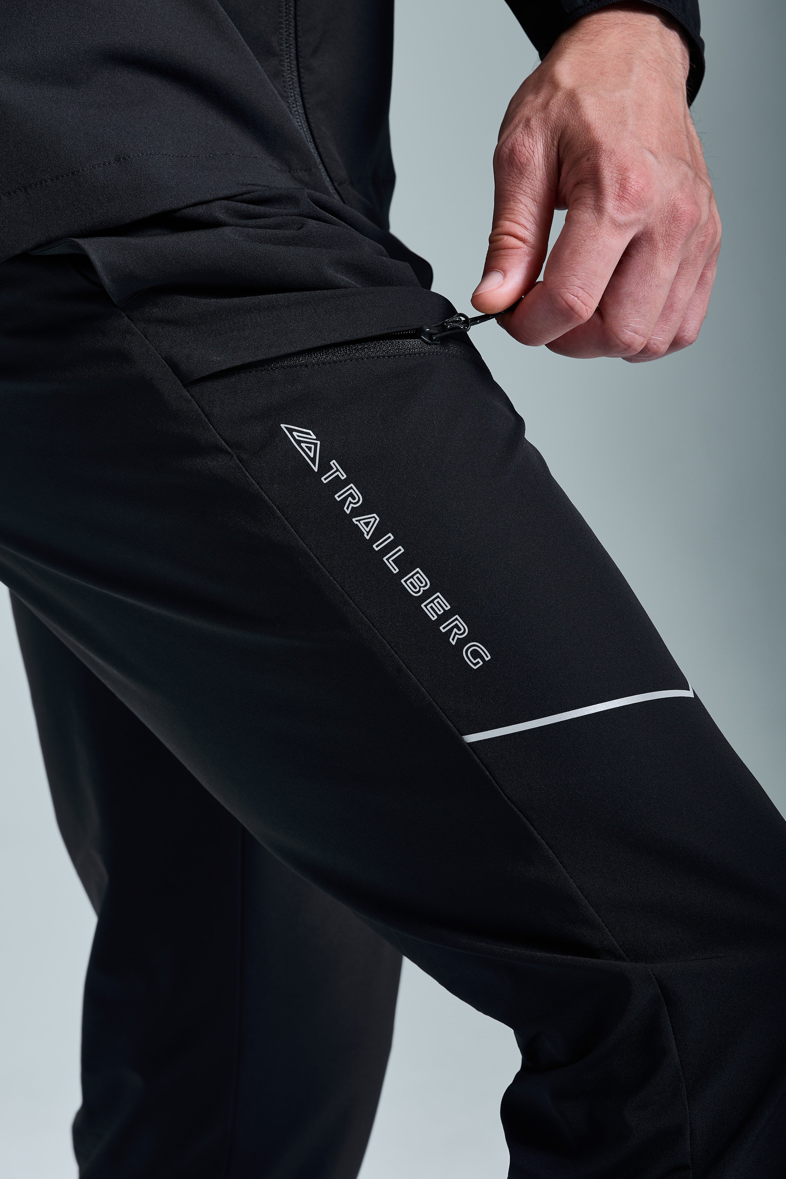Zion Tracksuit - Black