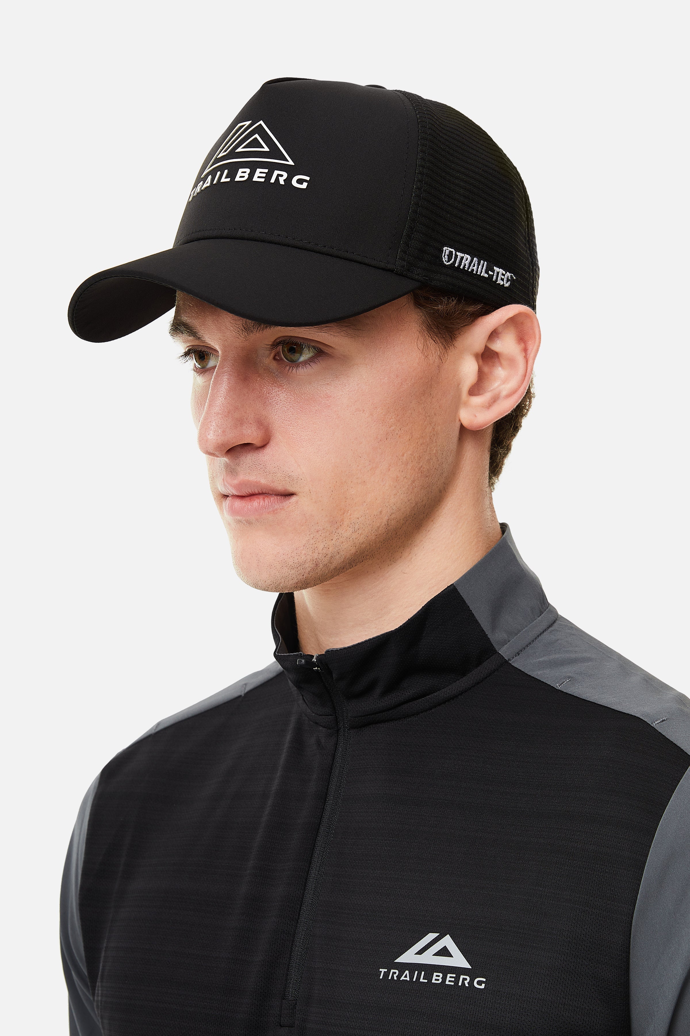 RIDGE TRUCKER CAP - BLACK/WHITE