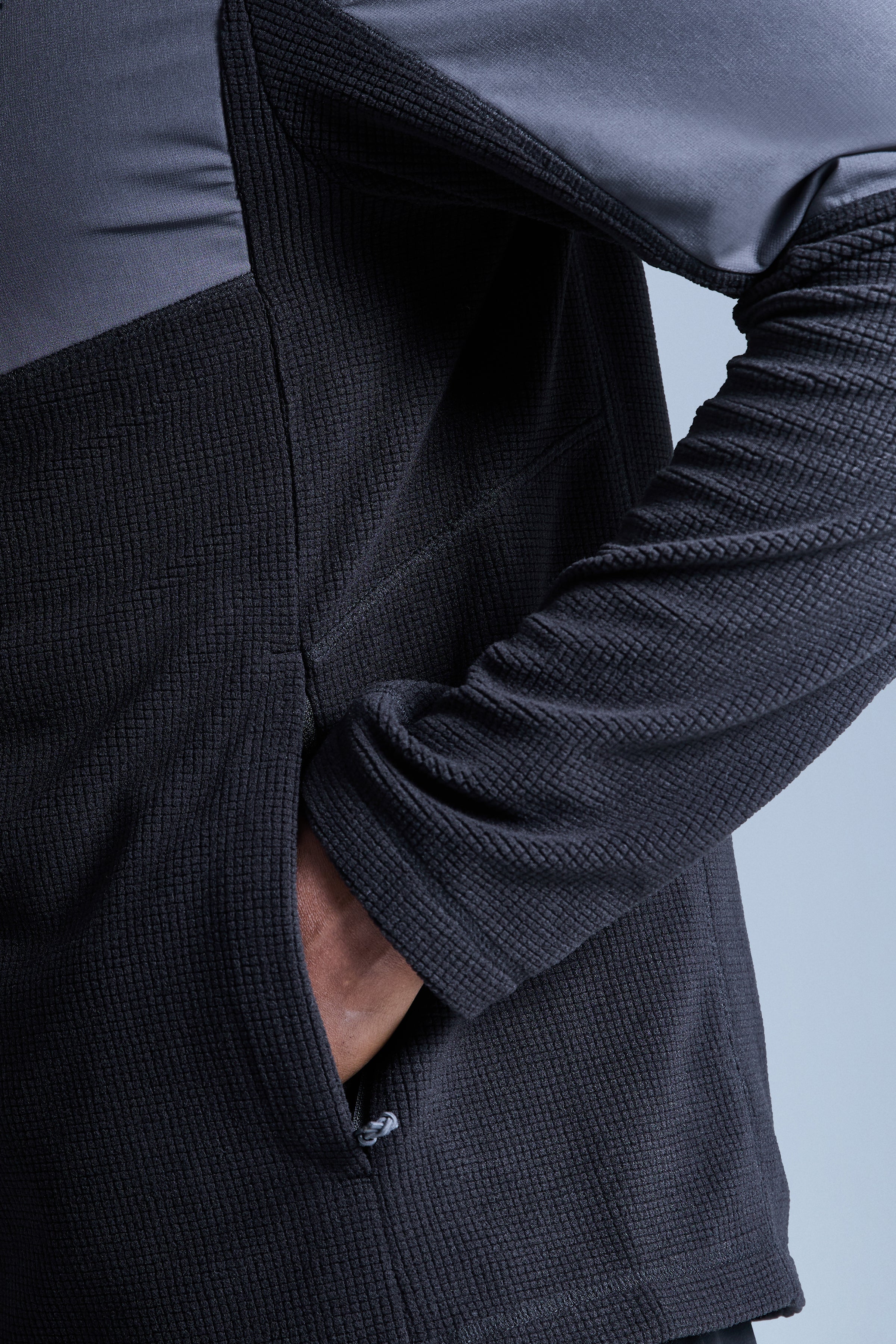 Compass Microfleece Hood - Black/Asphalt