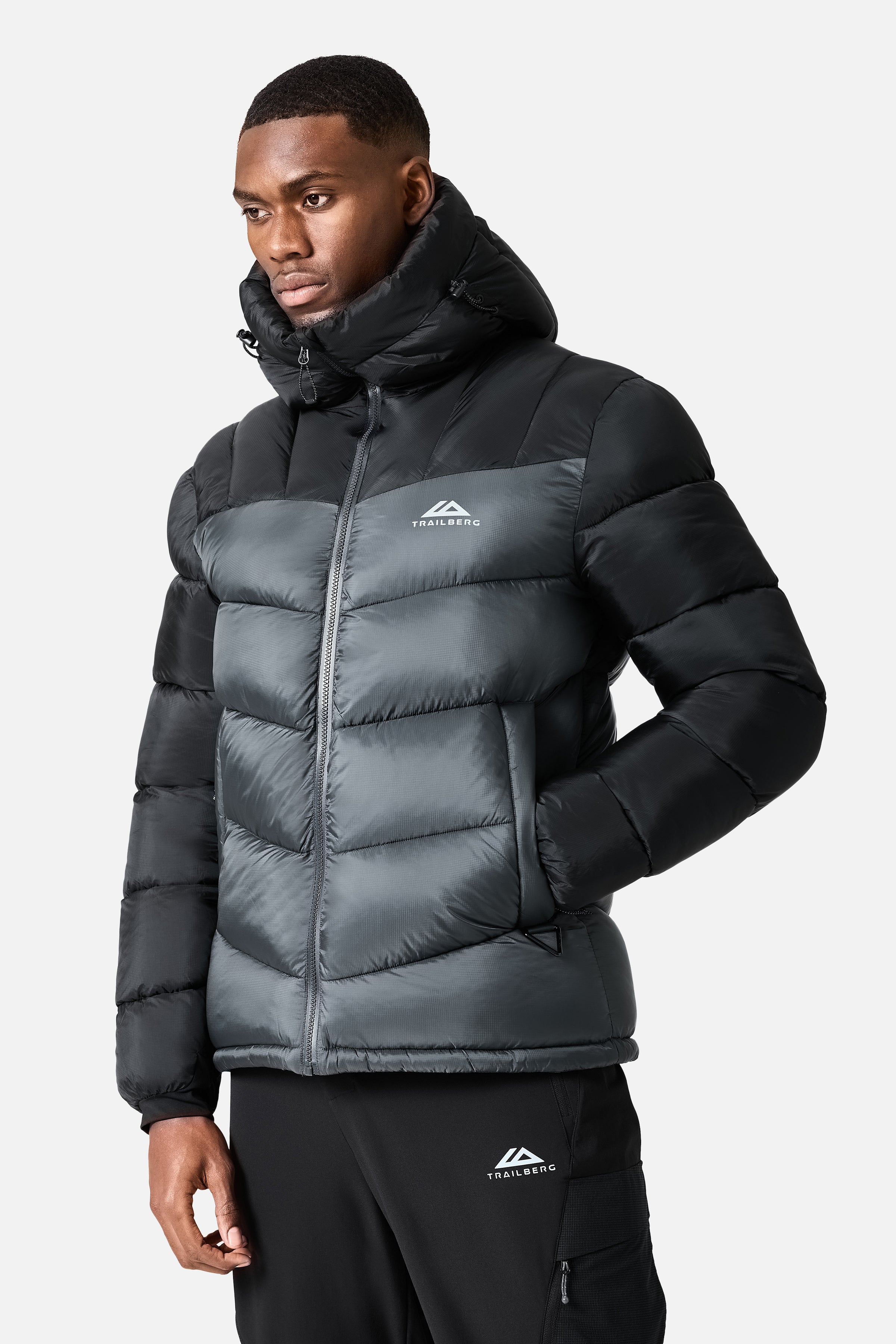 Alpina Insulated Jacket - Black/Volcano Grey
