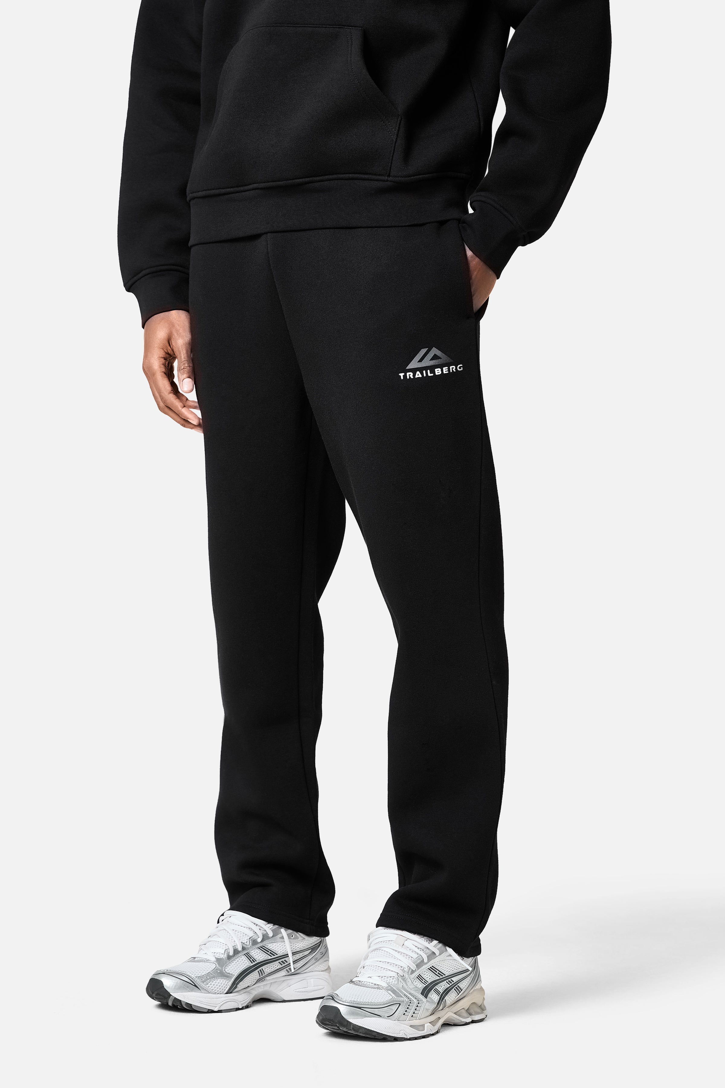 Fraction Straight Leg Jogger - Black