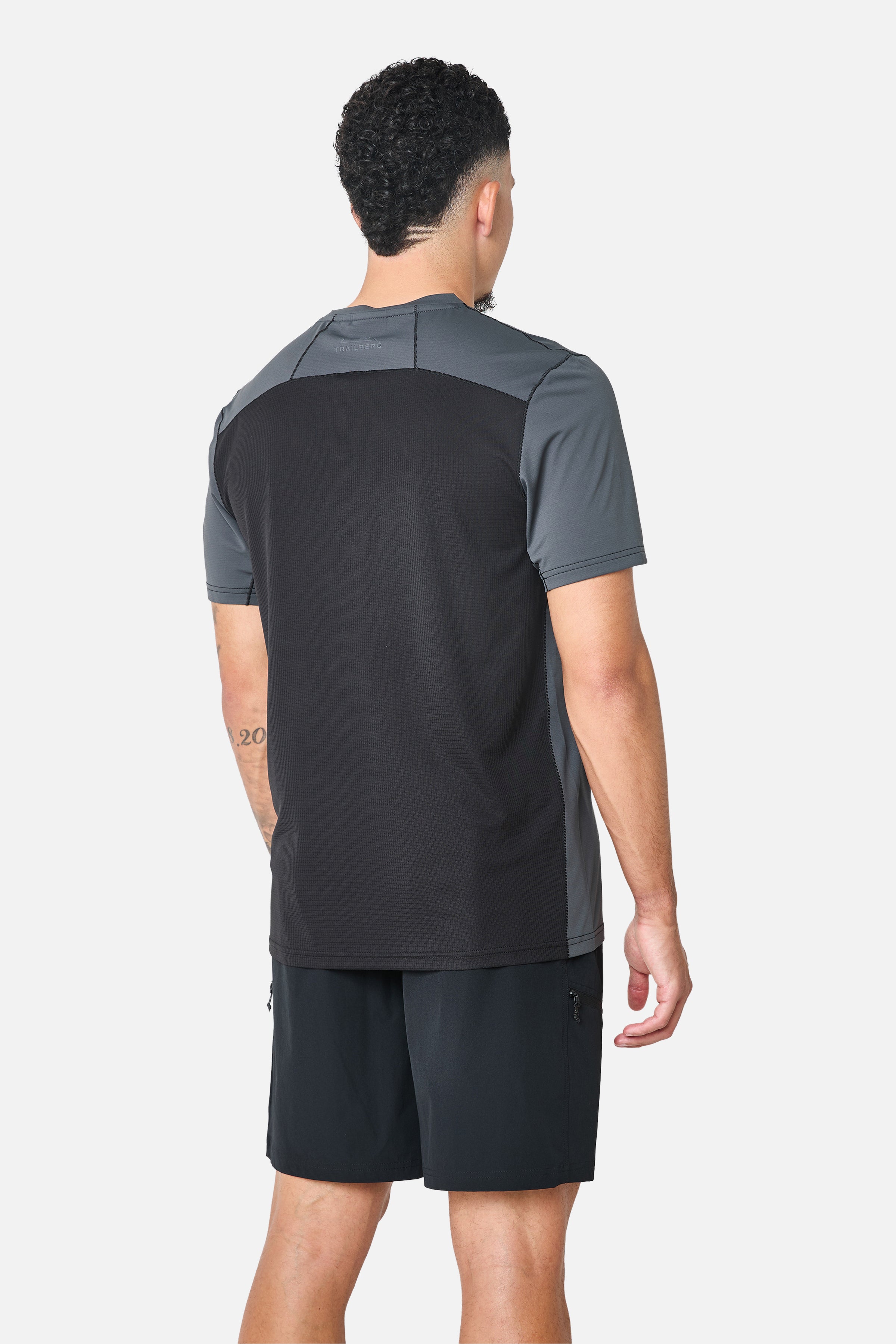 Nucleus Outdoor Tee - Volcano Grey/Black