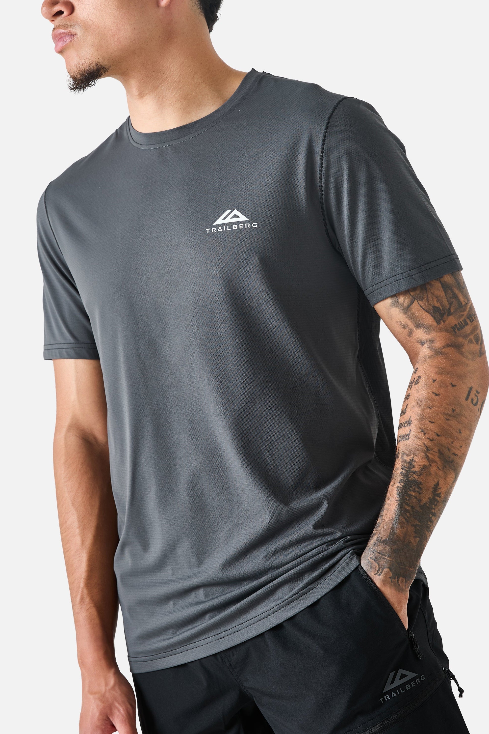 Nucleus Outdoor Tee - Volcano Grey/Black