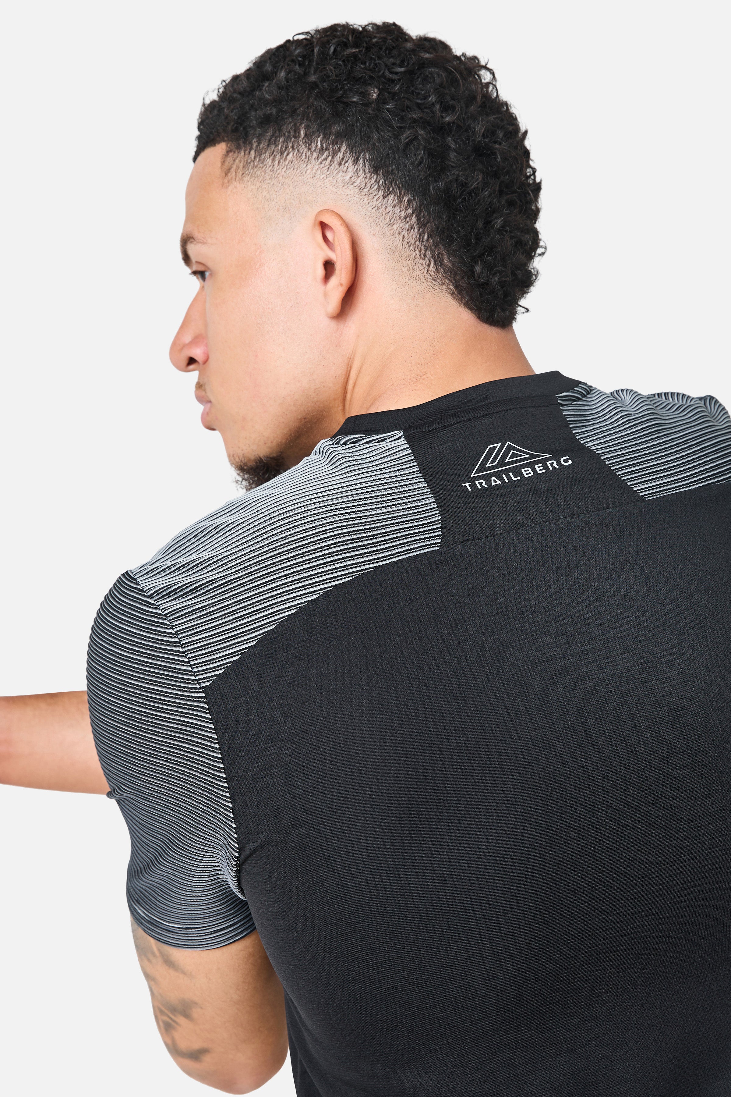 Equator Gotthard Twinset - Black
