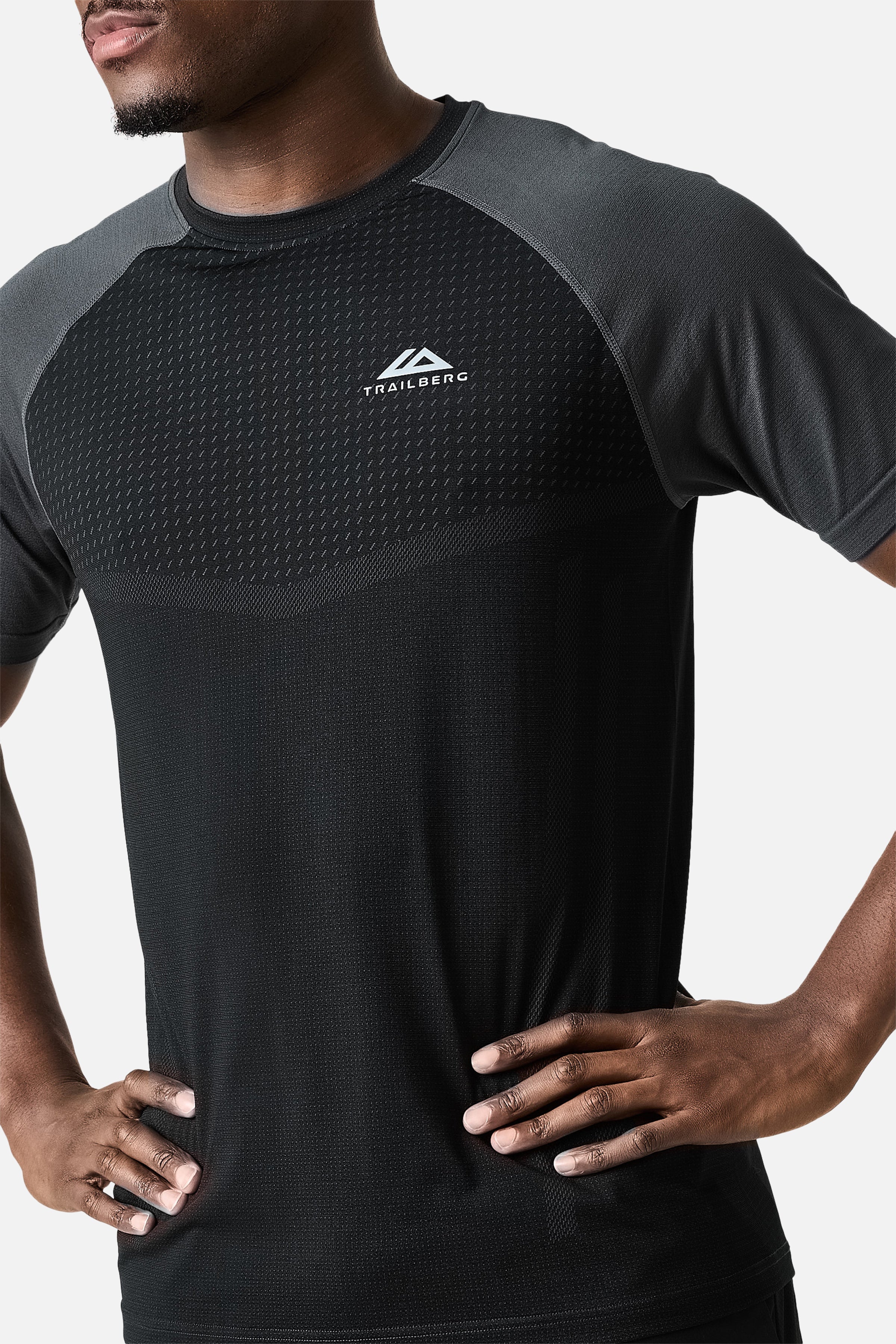 Rapid Dash Seamless Tee - Black / Volcano Grey