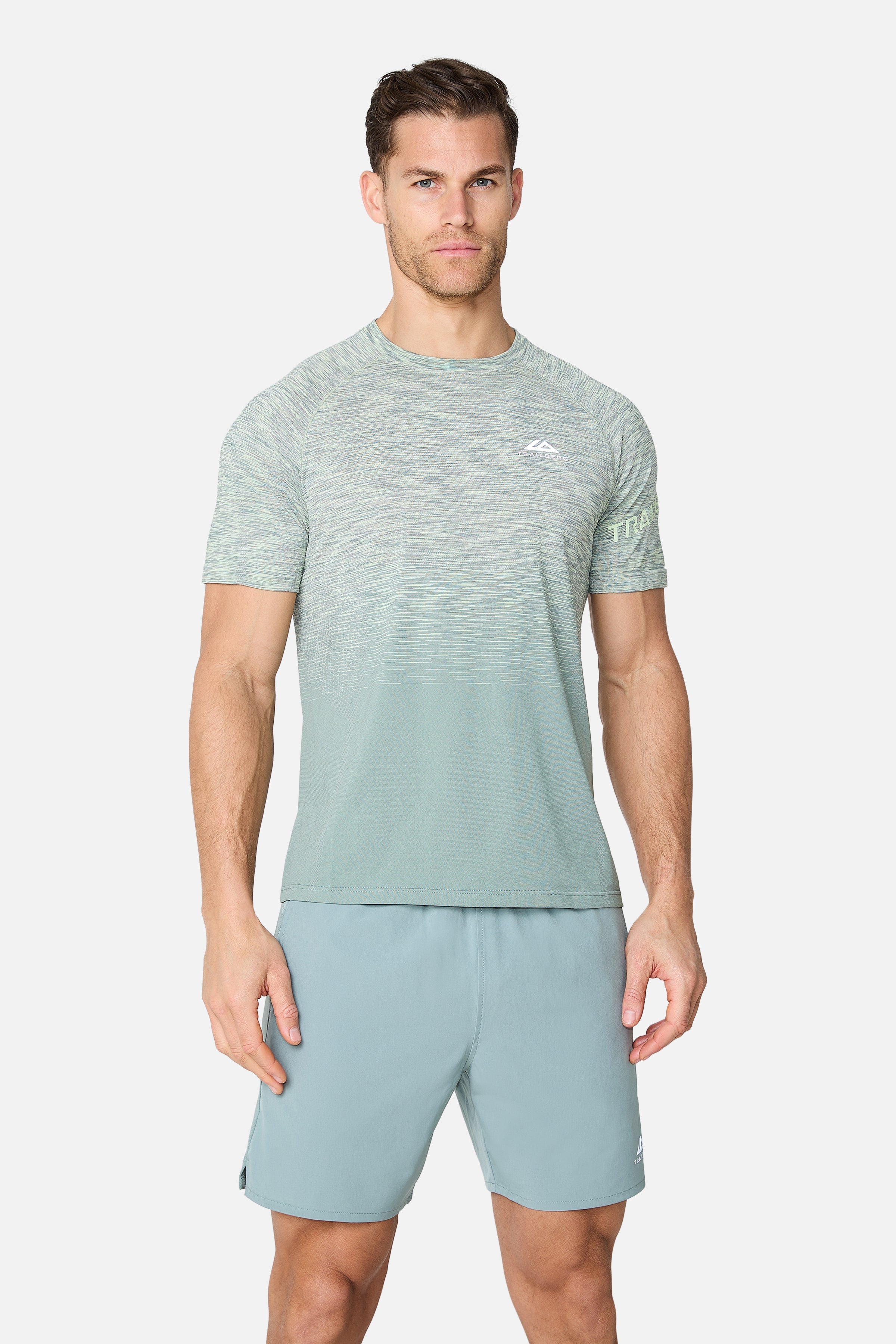 Essentials 2.0 Short - Willow Green