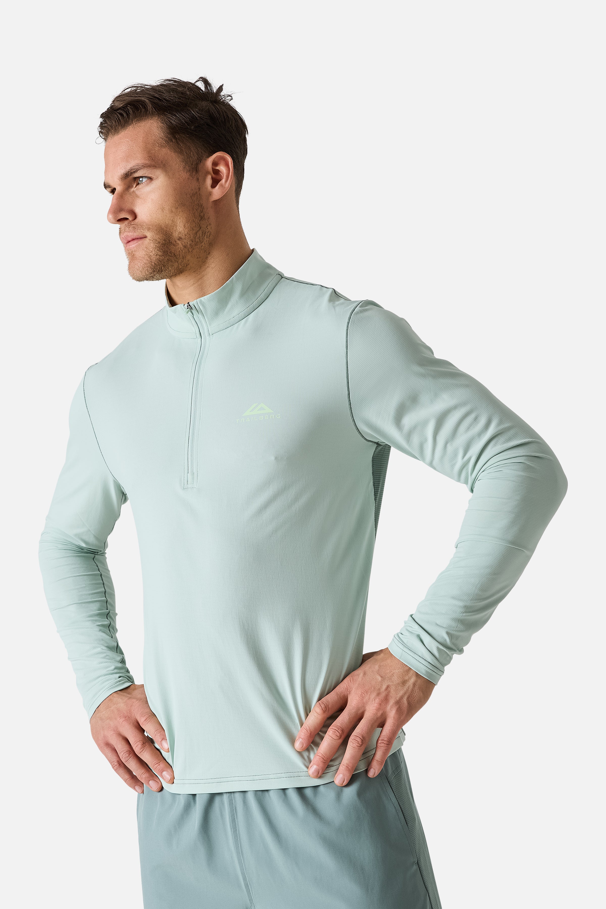 Nucleus 1/4 Zip Essentials 2.0 Twinset - Willow Green