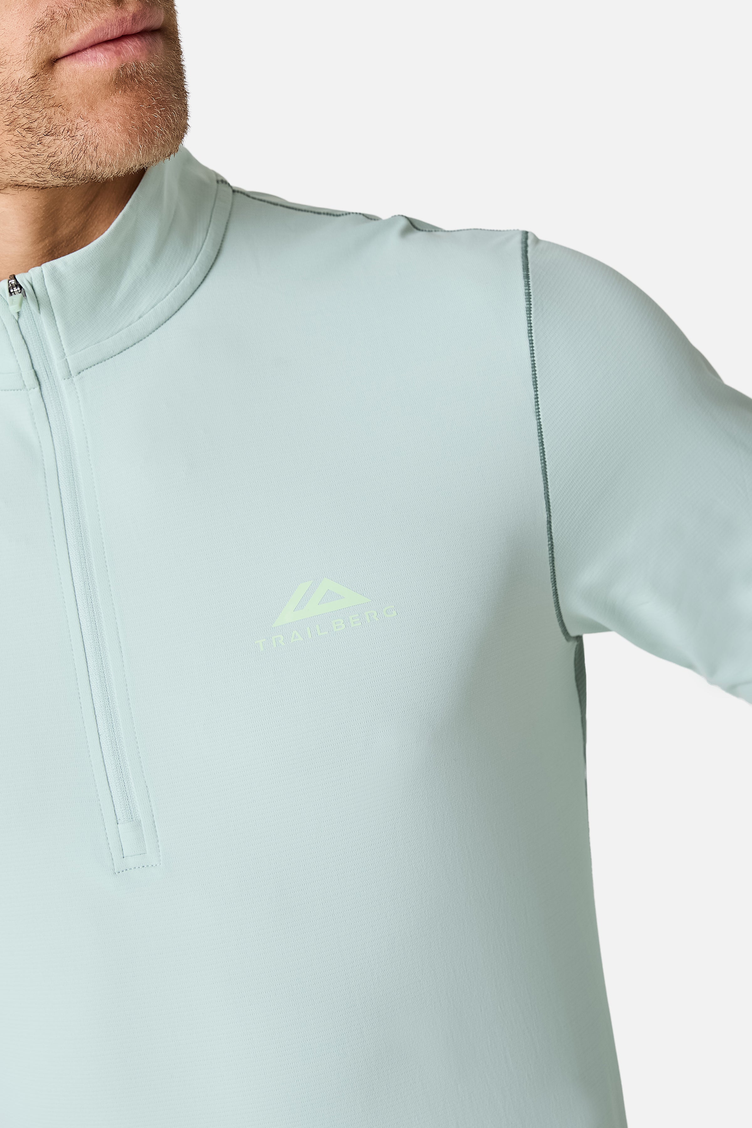 Nucleus 1/4 Zip Essentials 2.0 Twinset - Willow Green