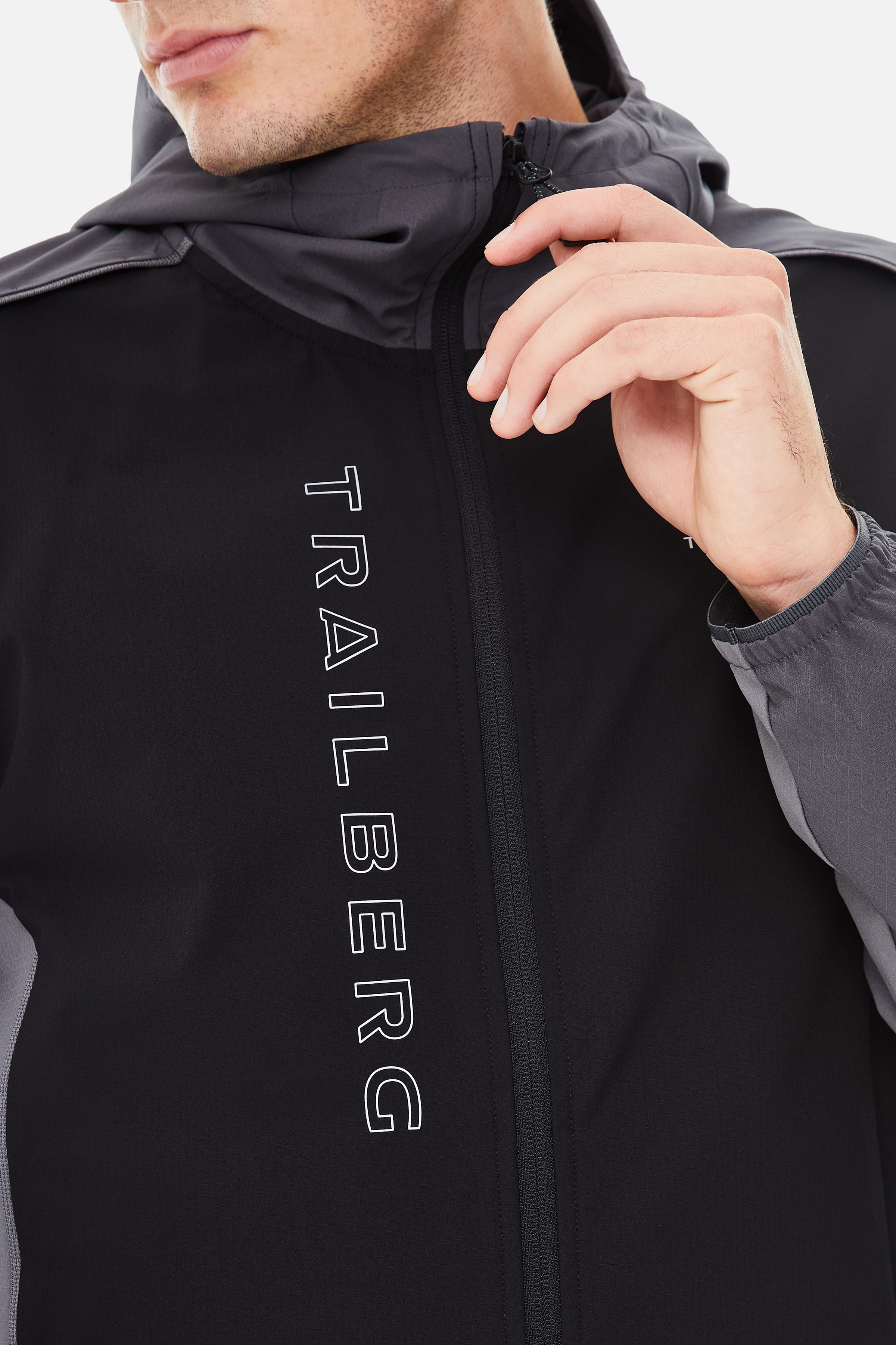 AW25 Triathlon Windbreaker - Black/Volcano Grey/Urban Smoke