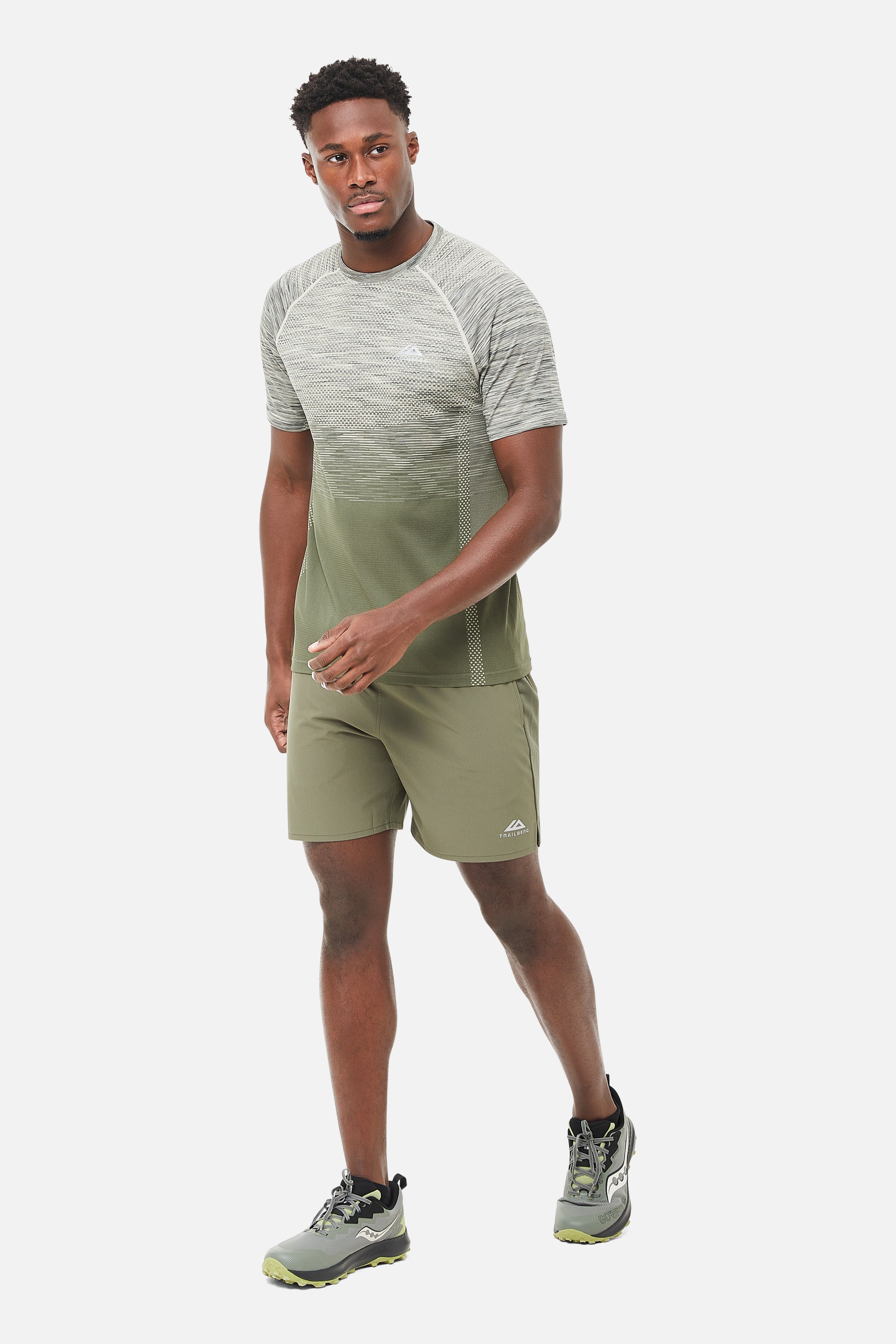 SUMMIT SEAMLESS TEE - KHAKI