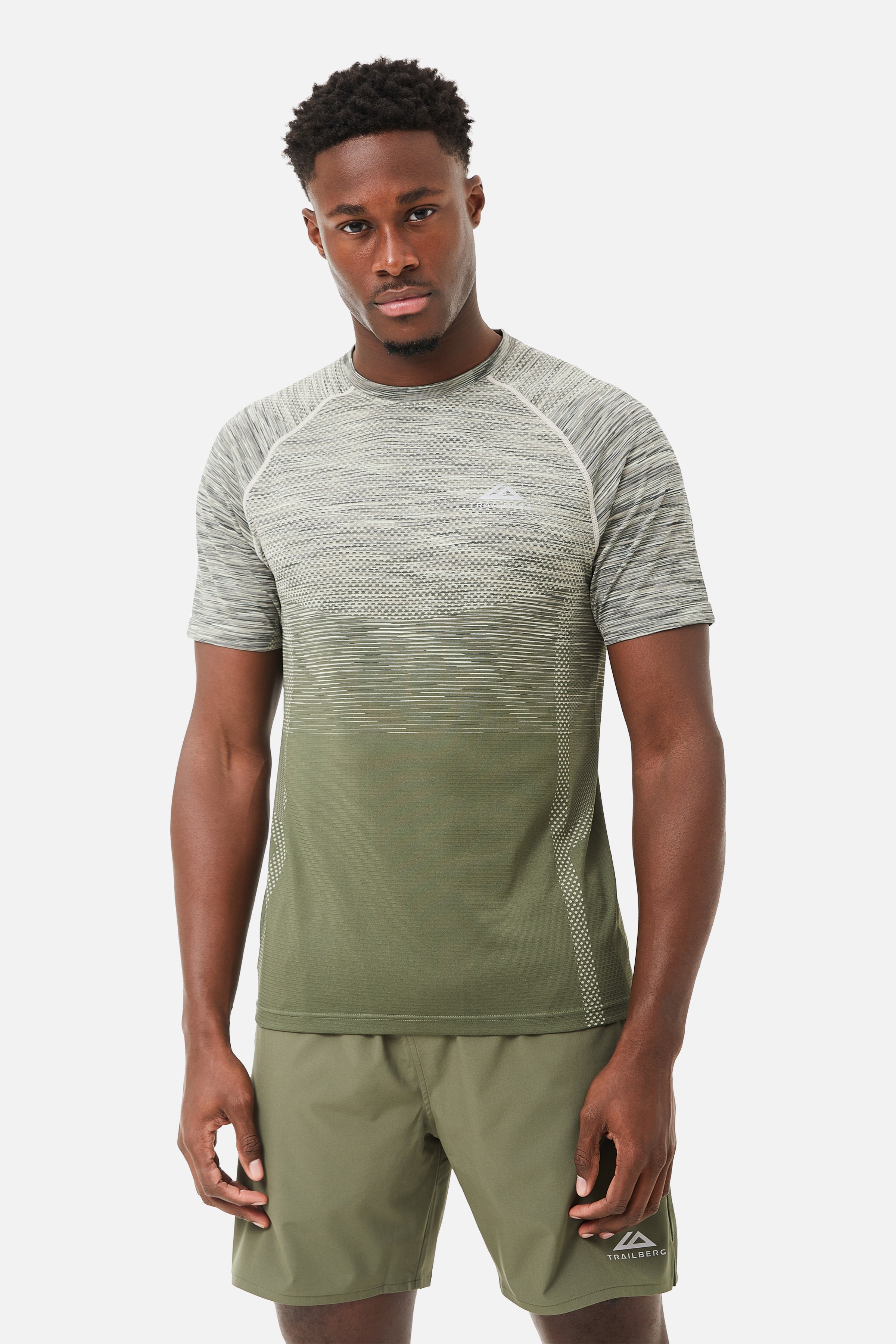 SUMMIT SEAMLESS ESSENTIALS 2.0 SET - KHAKI