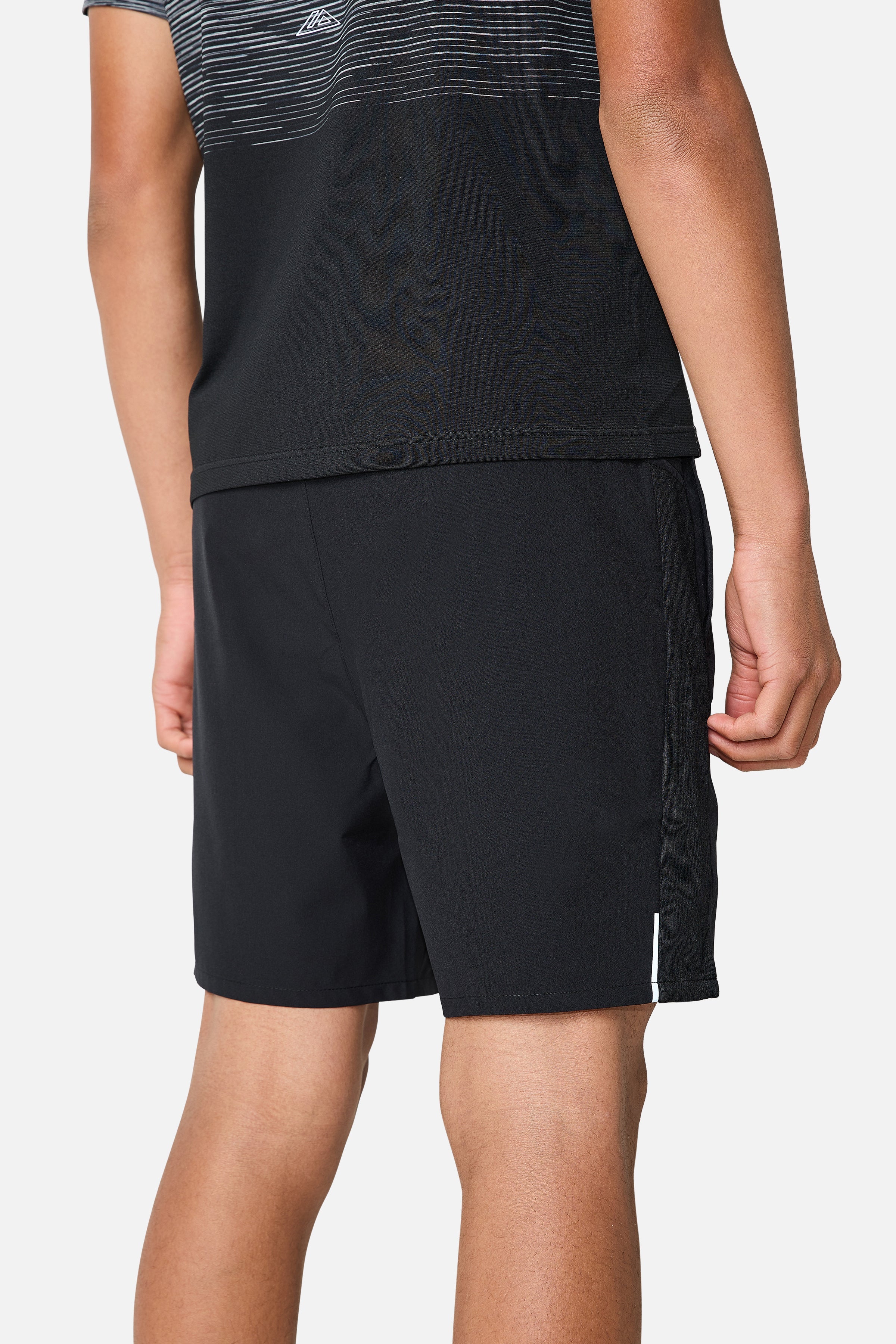 Boys Essentials 3.0 Short - Black
