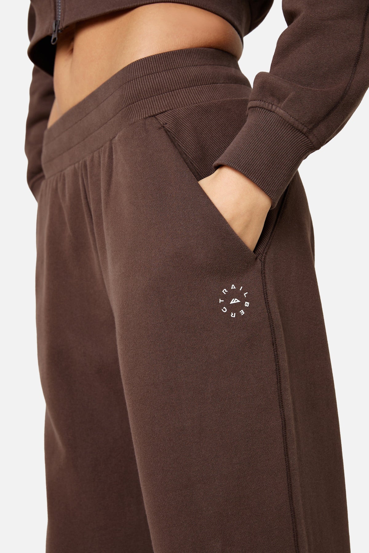 Womens Sculpt Fleece Jogger - Bitter Chocolate